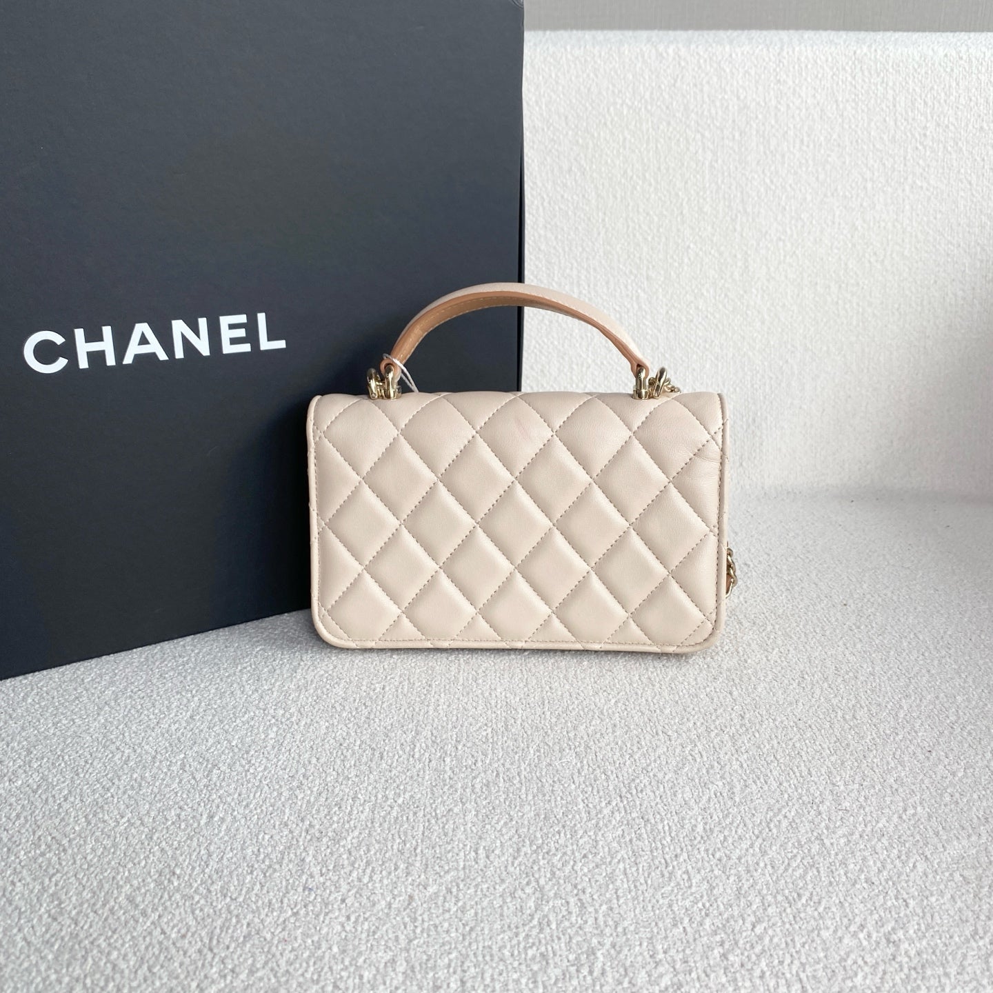 Chanel - WOC - Leather - Beige - (mini)