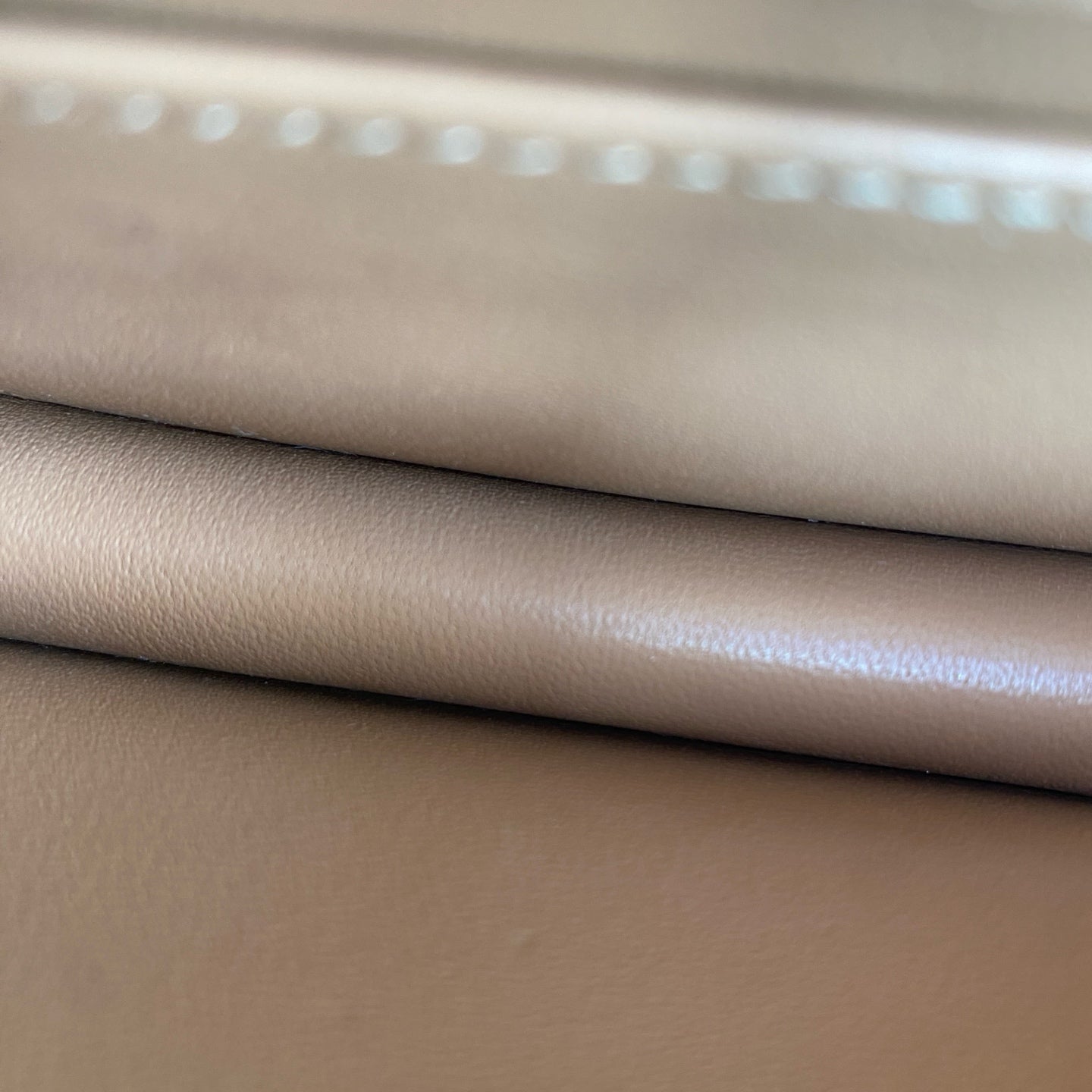 Chanel - WOC - Leather - Beige - (mini)
