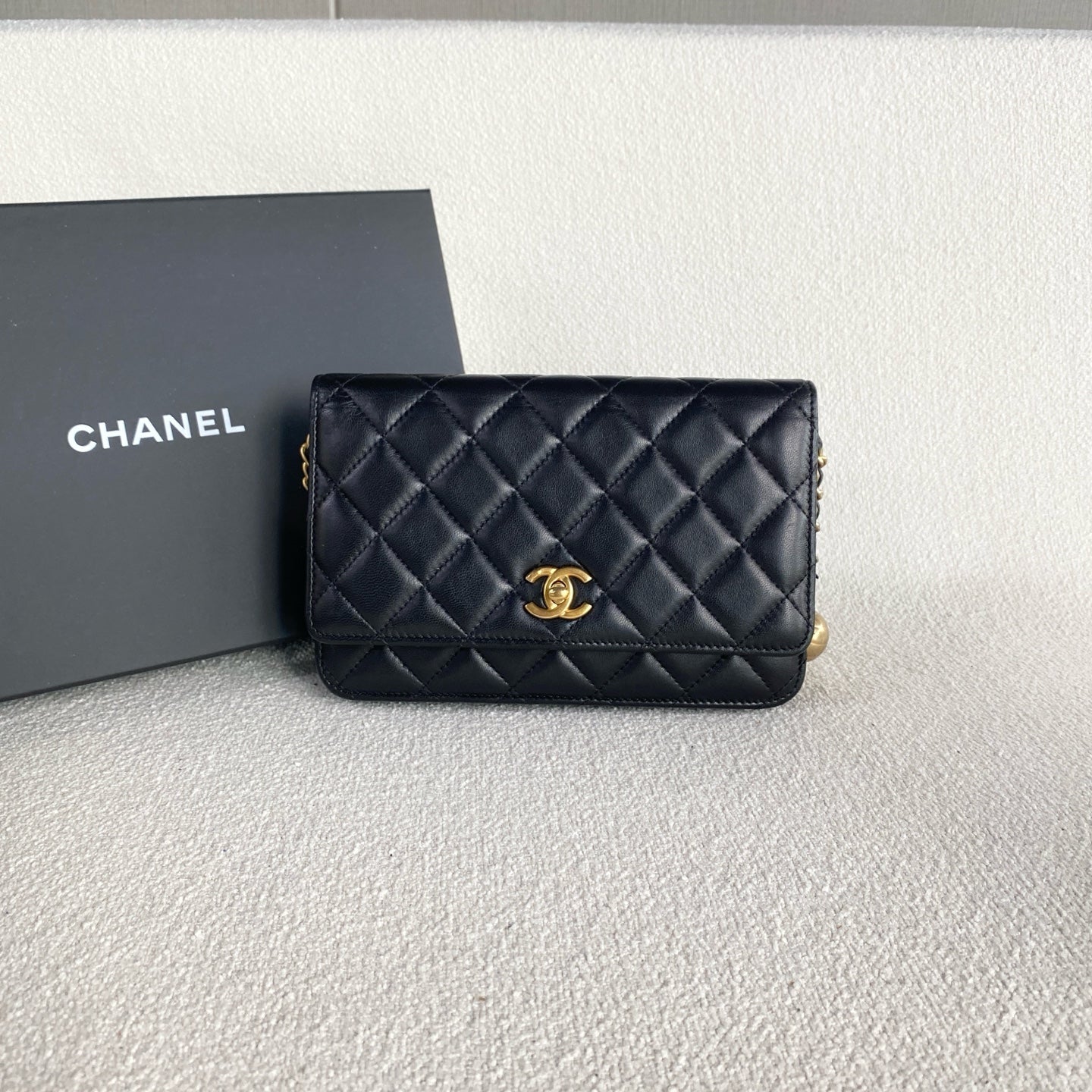 Chanel - WOC - Leather - Black - (mini)
