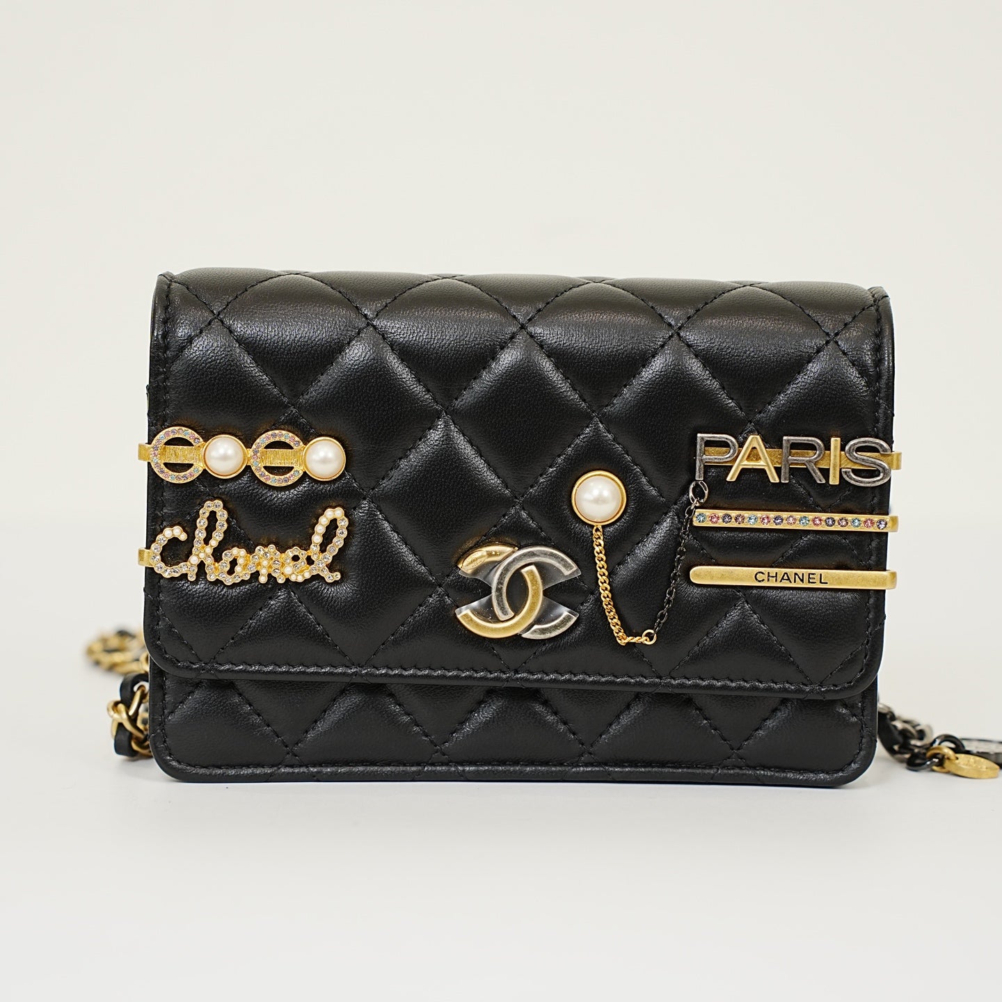 Chanel - WOC - Leather - Black - (mini)