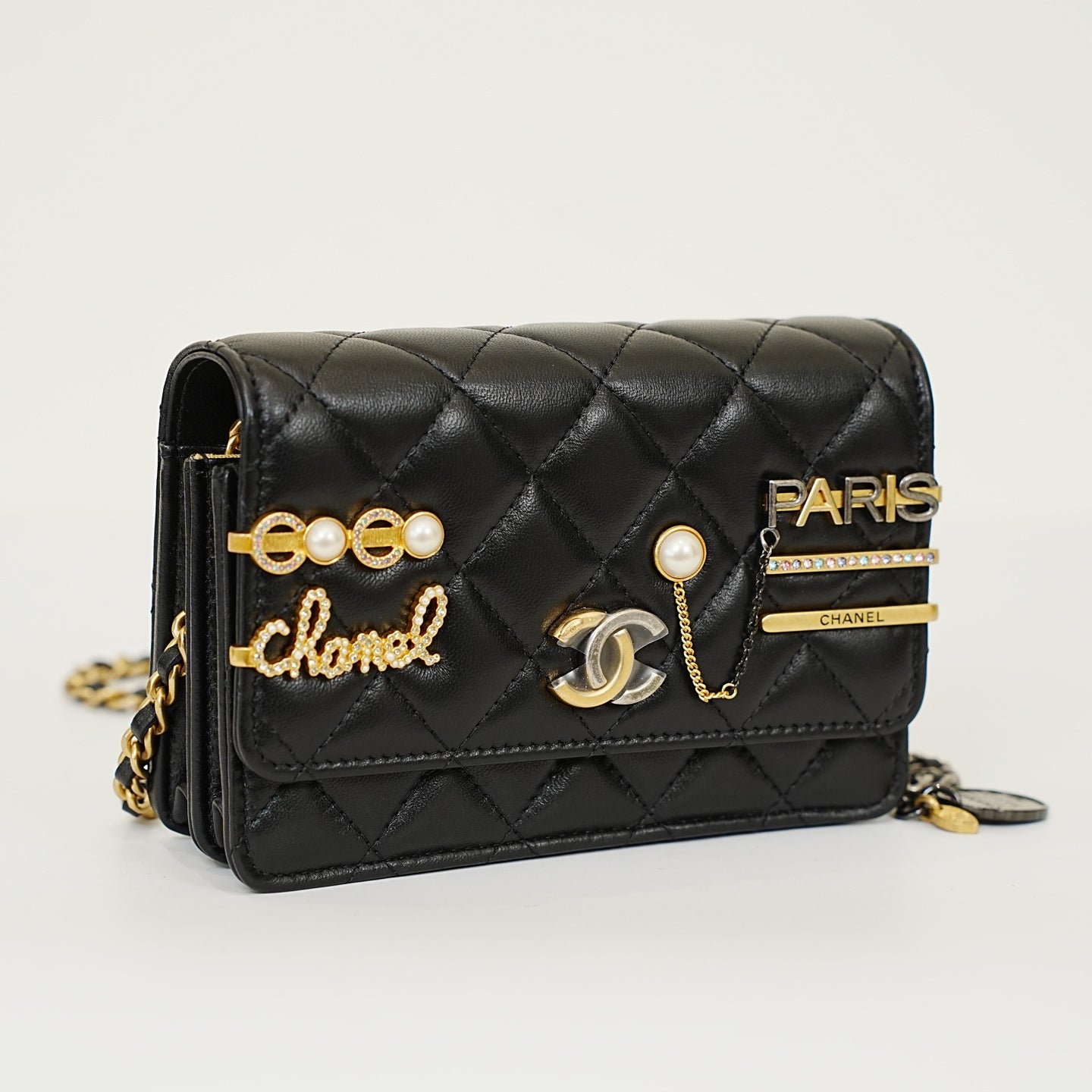 Chanel - WOC - Leather - Black - (mini)