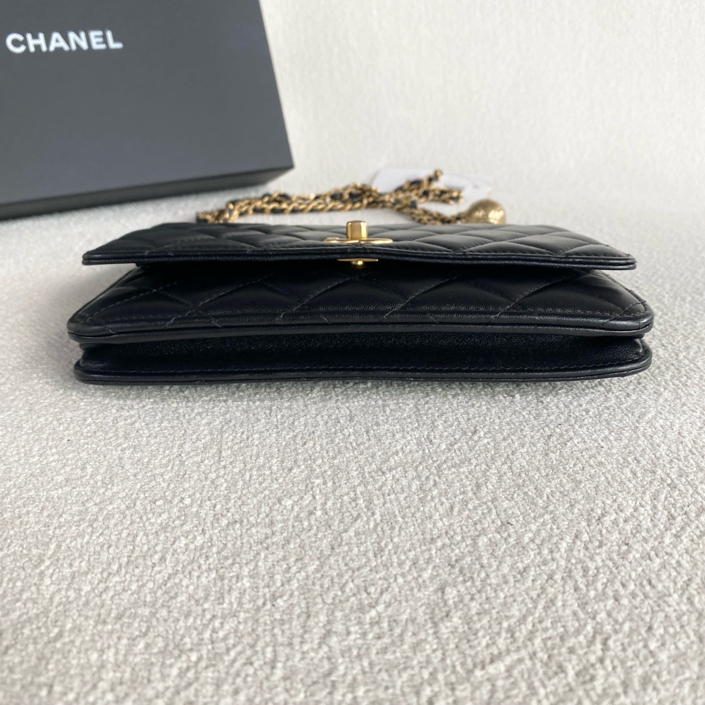 Chanel - WOC - Leather - Black - (mini)