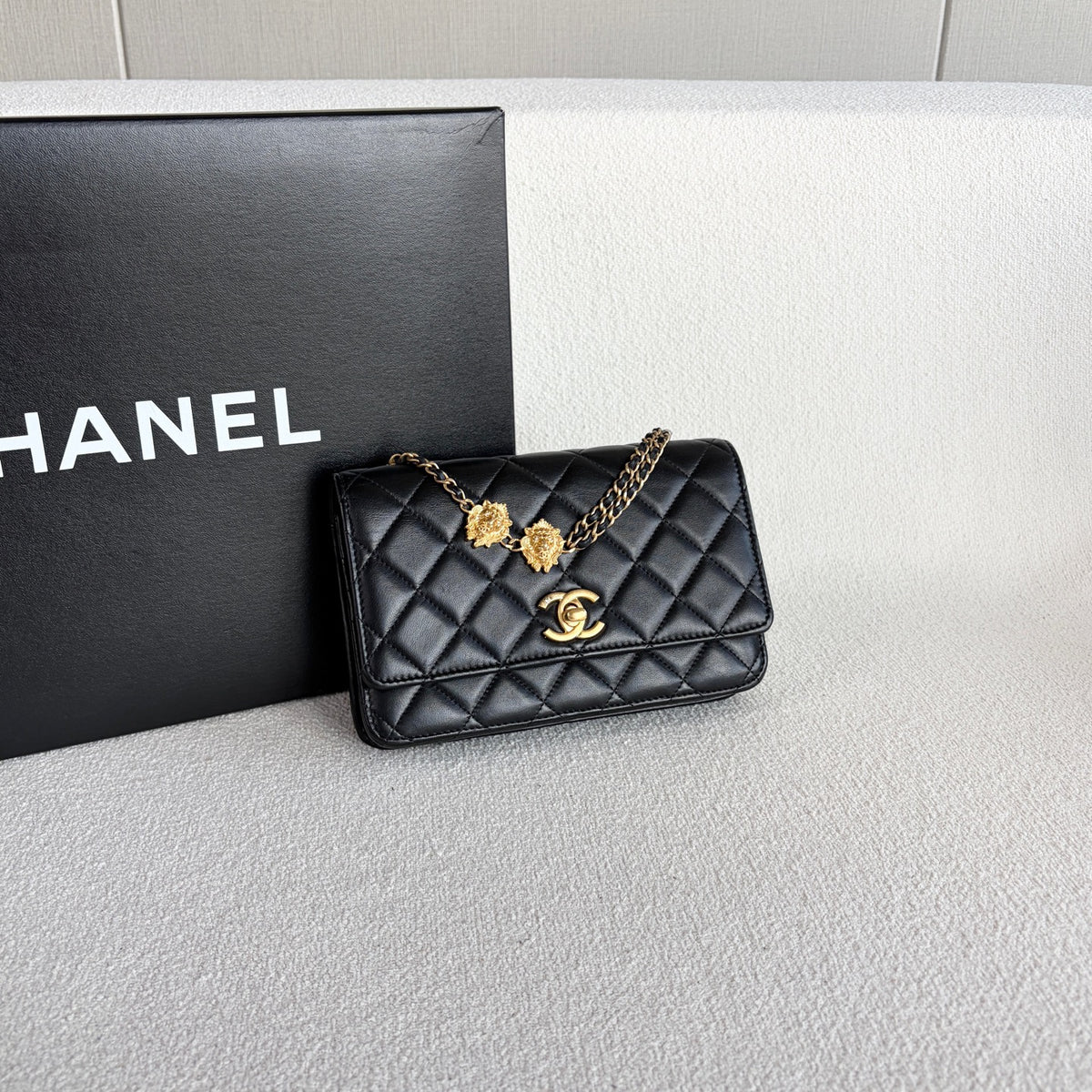 Chanel - WOC - Leather - Black - (small)
