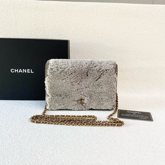 Chanel - WOC - Rabbit - Grey - (mini)