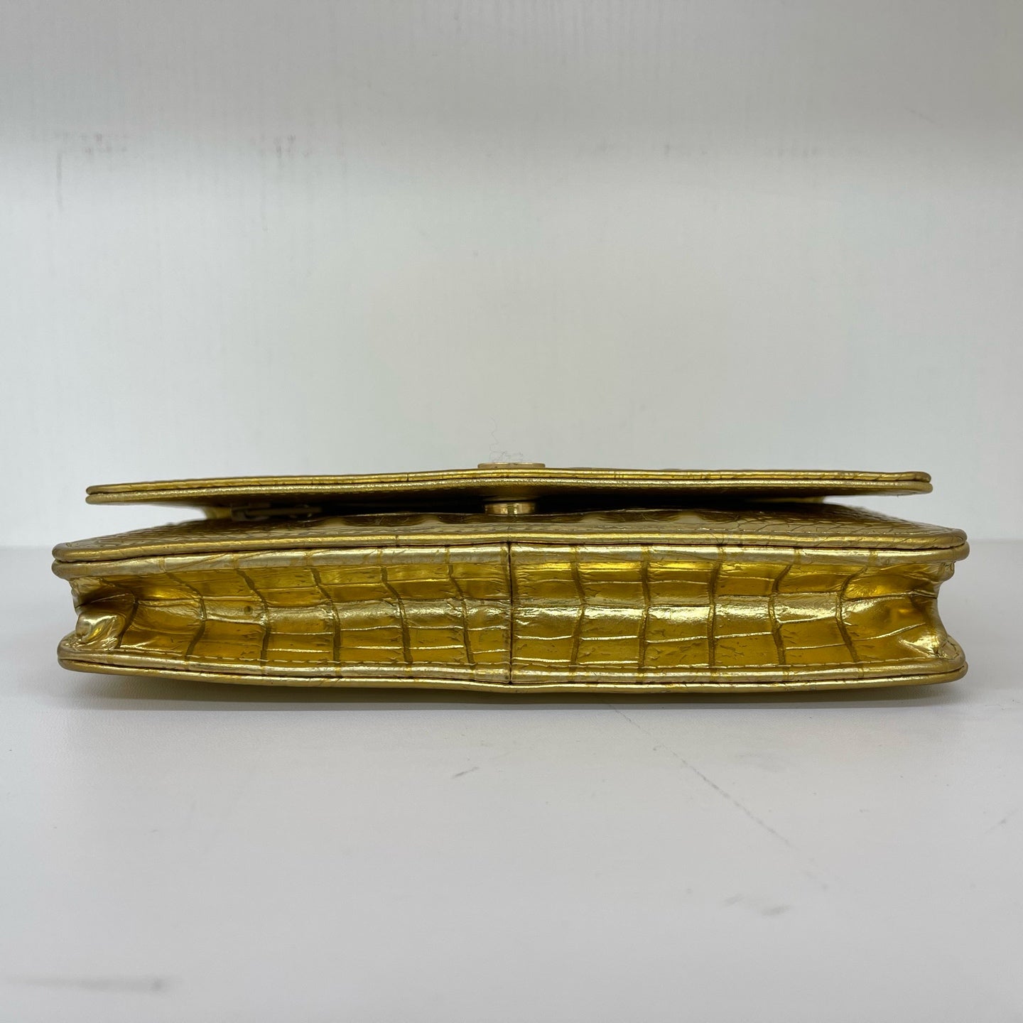 Chanel - WOC (Wallet on Chain) - Crocodile embossed leather - Gold - (mini)