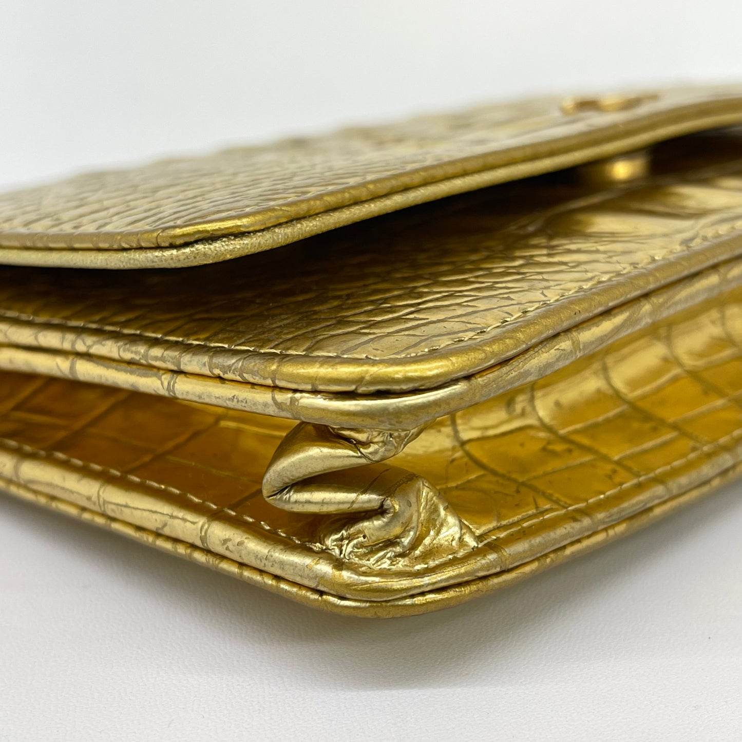 Chanel - WOC (Wallet on Chain) - Crocodile embossed leather - Gold - (mini)