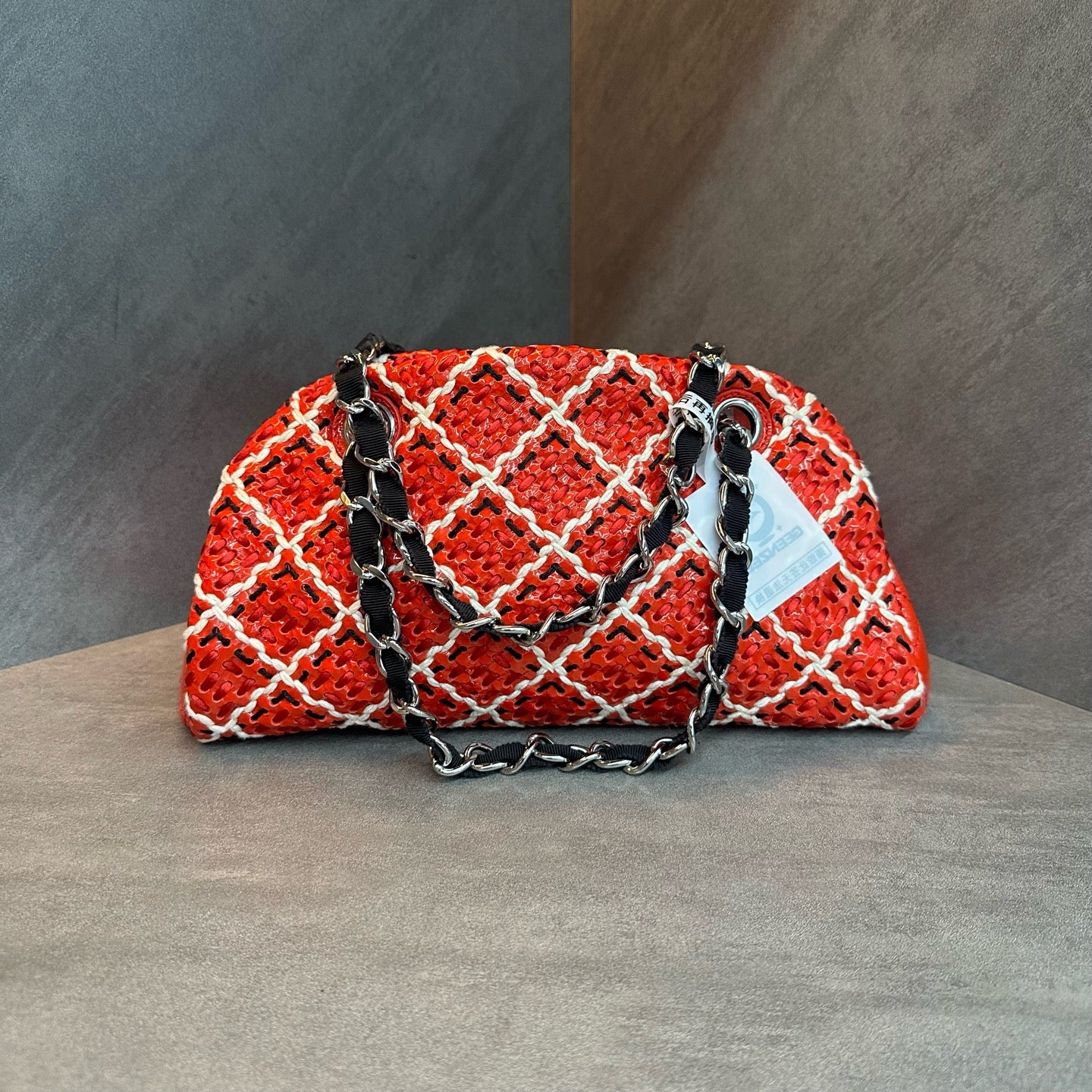 Chanel - Woven Bowling Bag - Patent leather - Red - (medium)