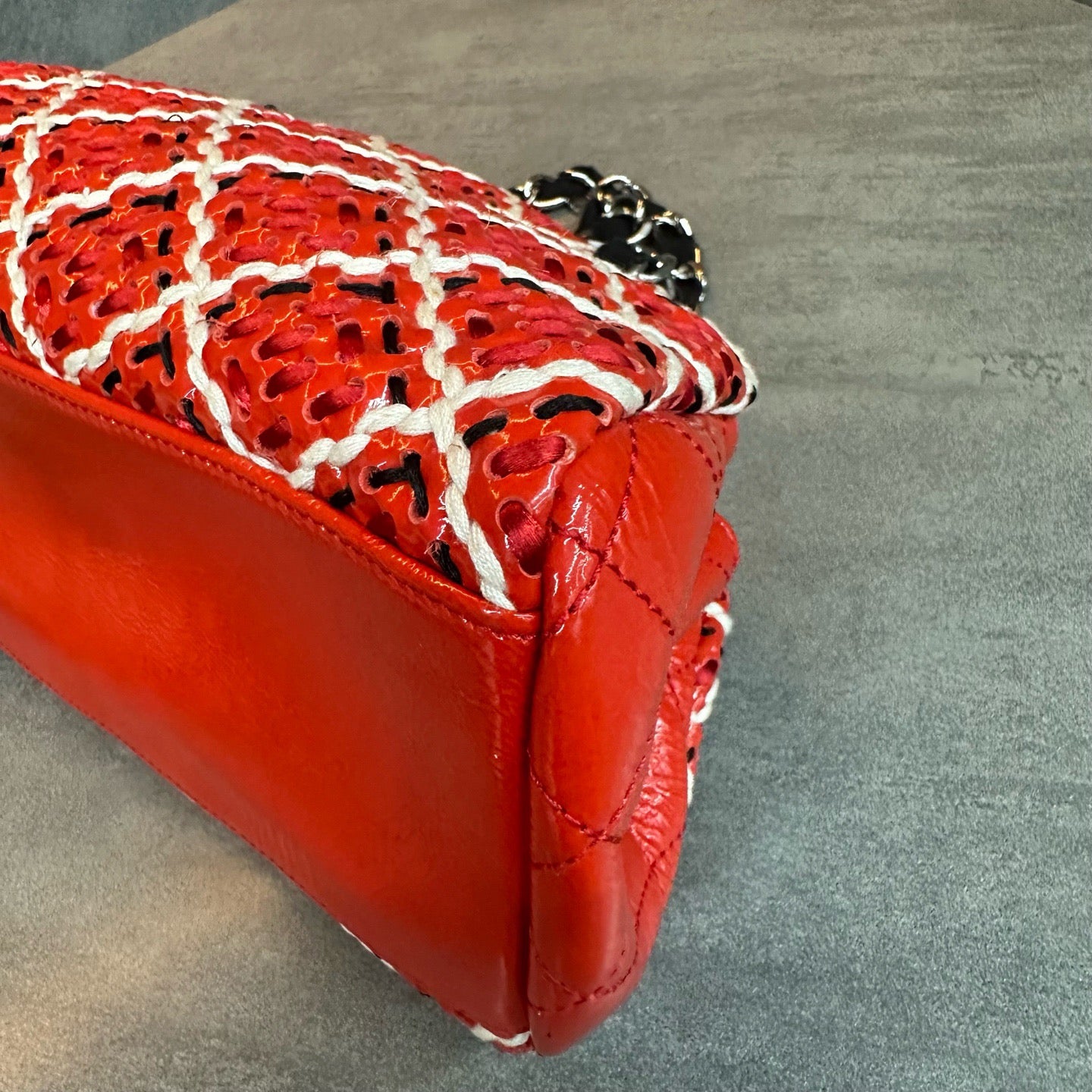 Chanel - Woven Bowling Bag - Patent leather - Red - (medium)
