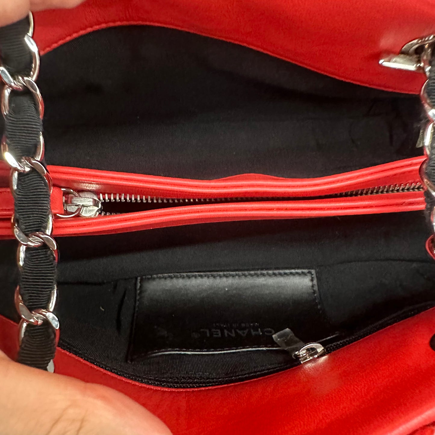 Chanel - Woven Bowling Bag - Patent leather - Red - (medium)