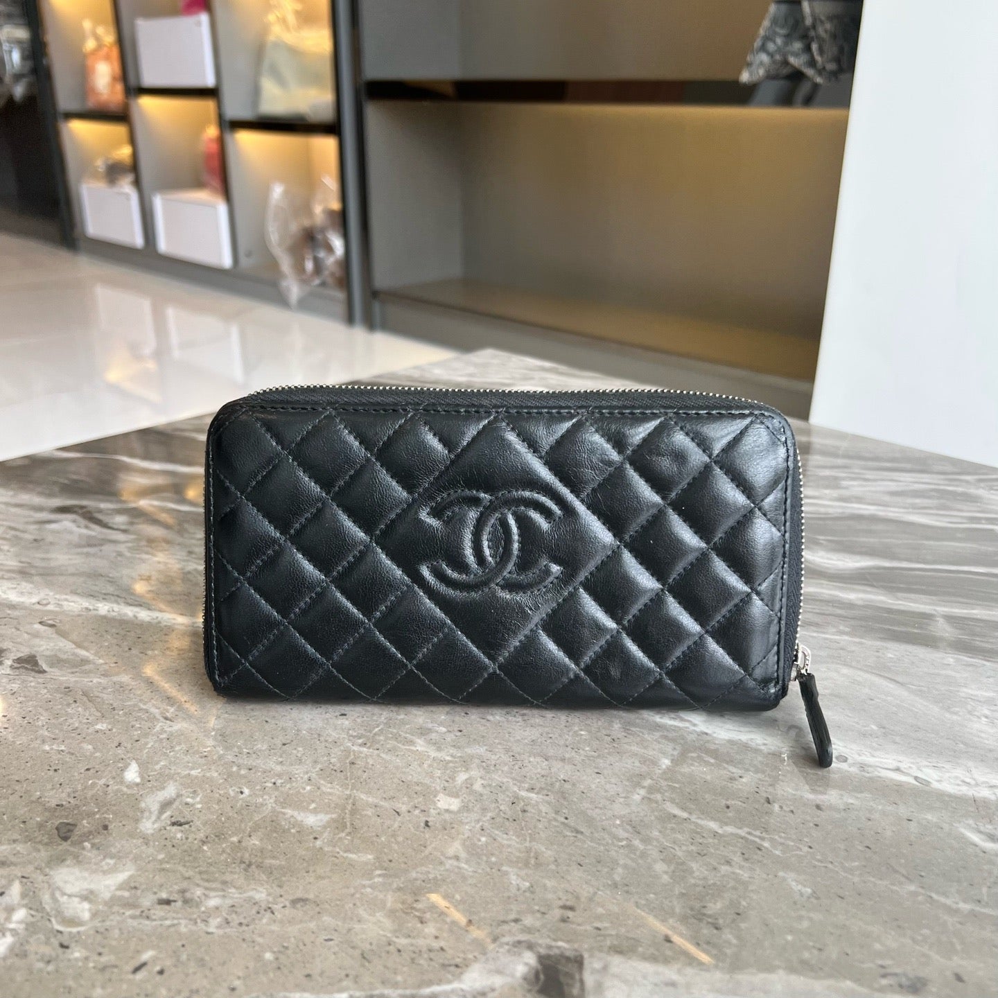Chanel - Zip Around Wallet - Leather - Black - (Other)