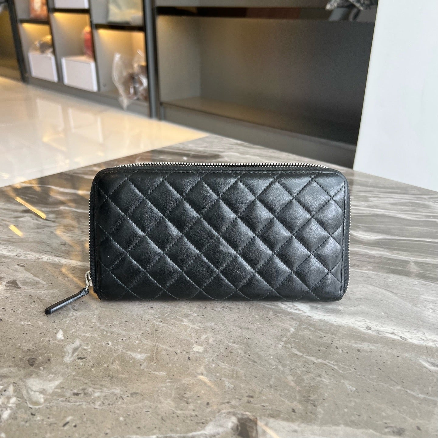 Chanel - Zip Around Wallet - Leather - Black - (Other)