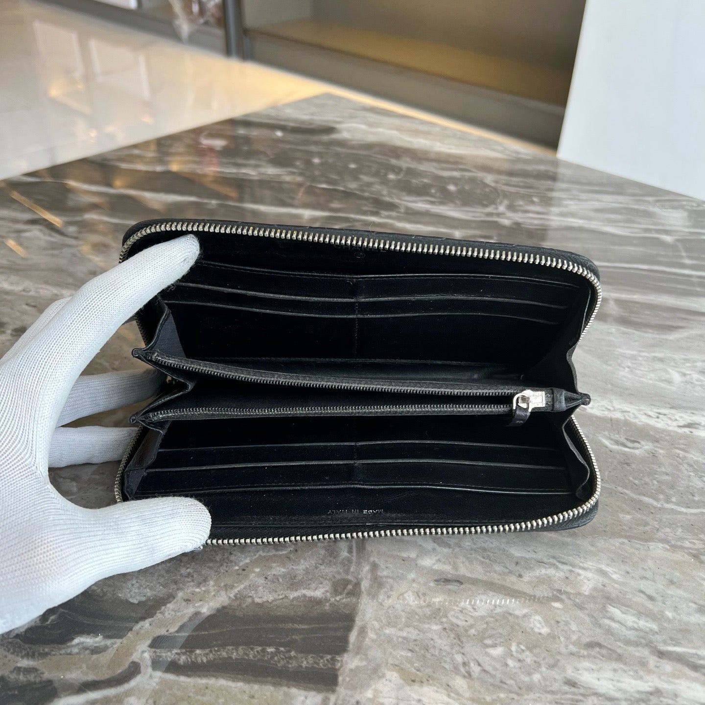 Chanel - Zip Around Wallet - Leather - Black - (Other)