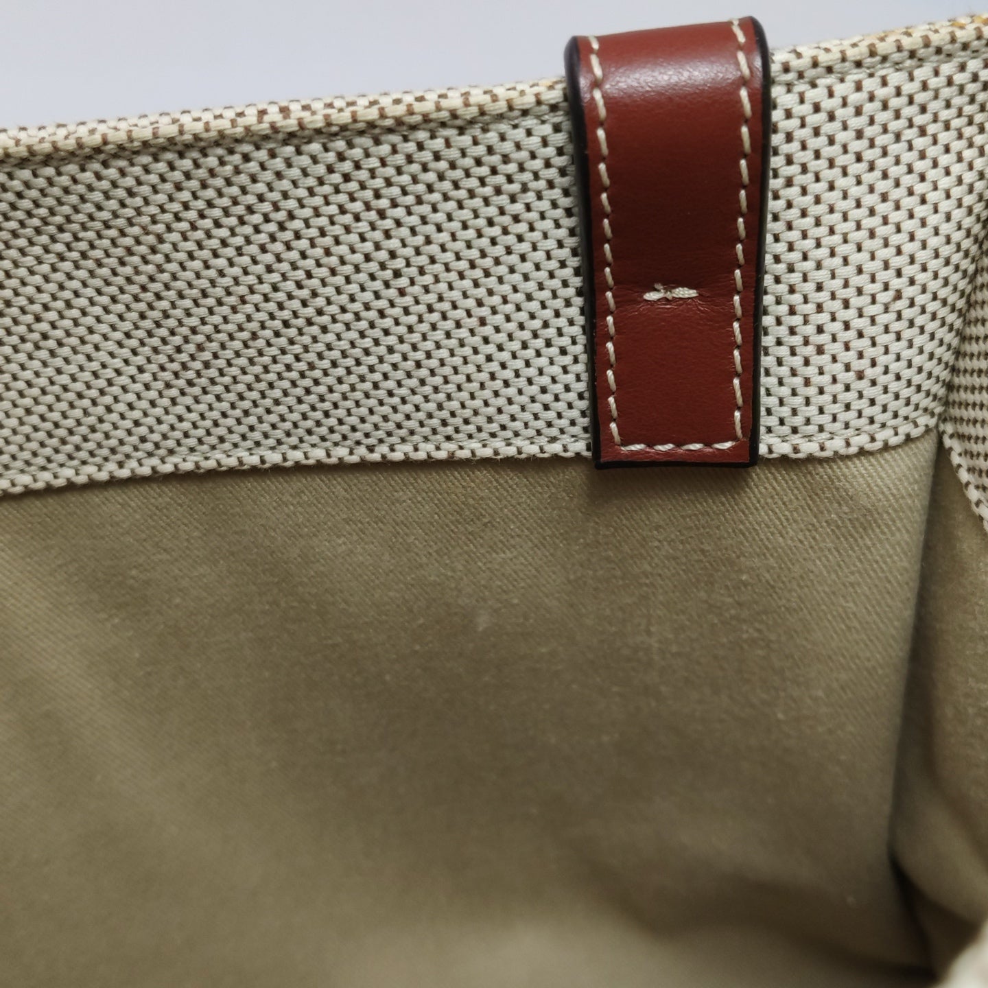 Chloé - Woody Small Tote Bag - Canvas with Leather Trim - Beige - (Small)