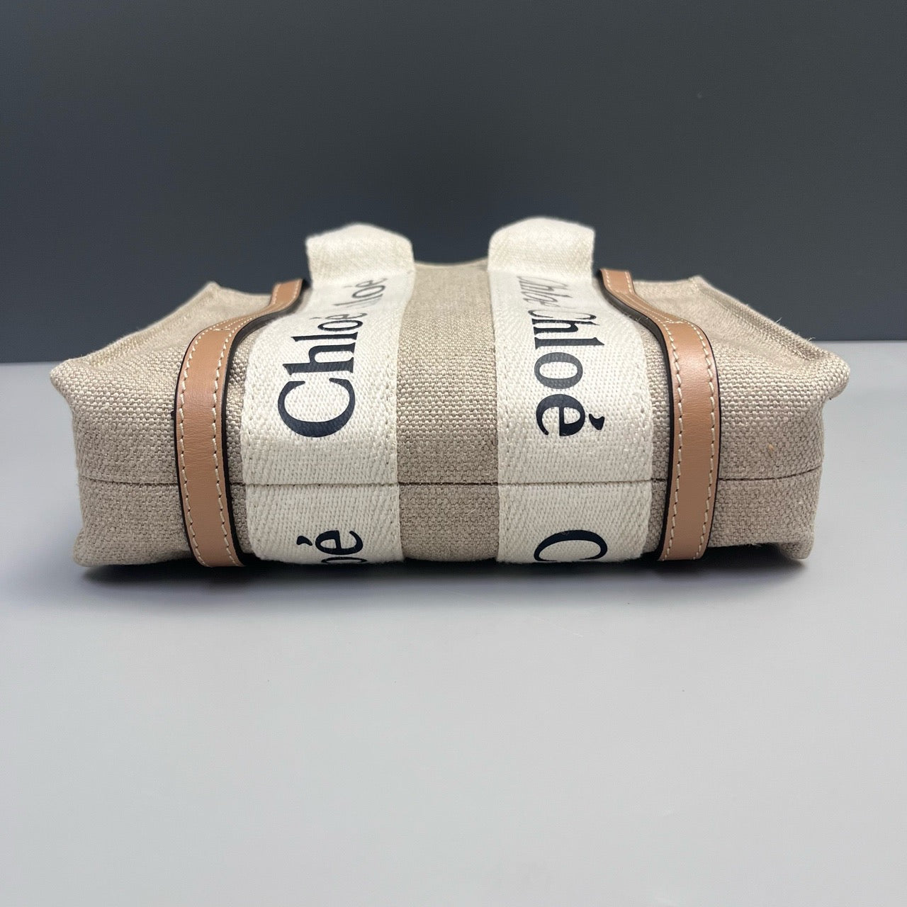 Chloe - Woody Tote Bag Mini - Canvas with calfskin leather trim - Beige - (mini)