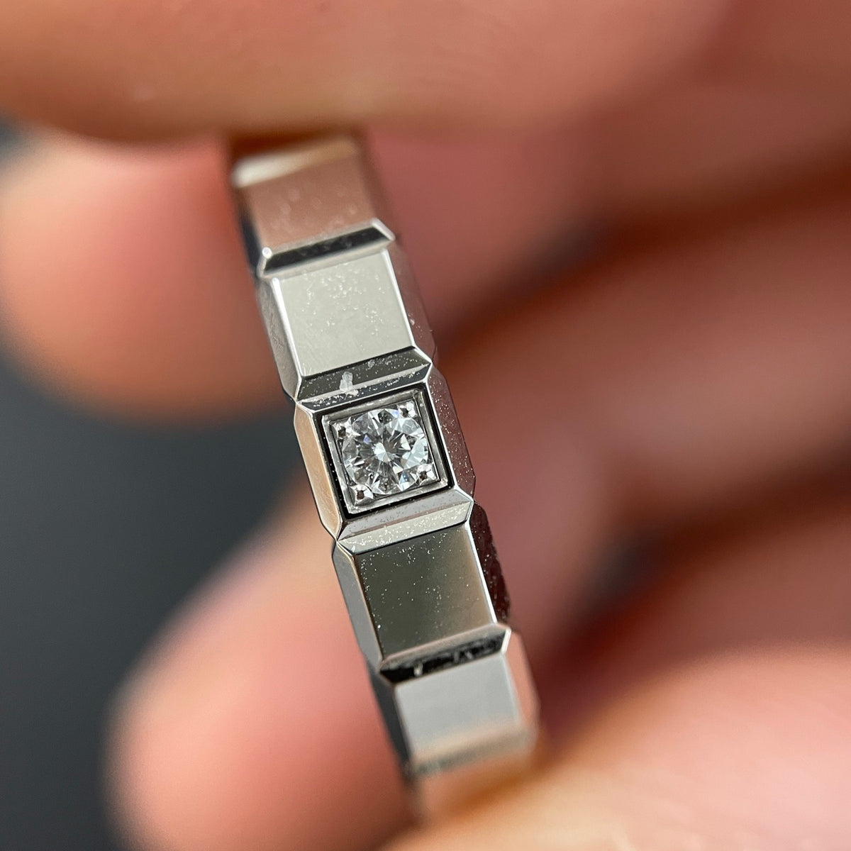 Chopard - Ice Cube Wide Ring - 18K white gold with a single diamond - Silver - (57)