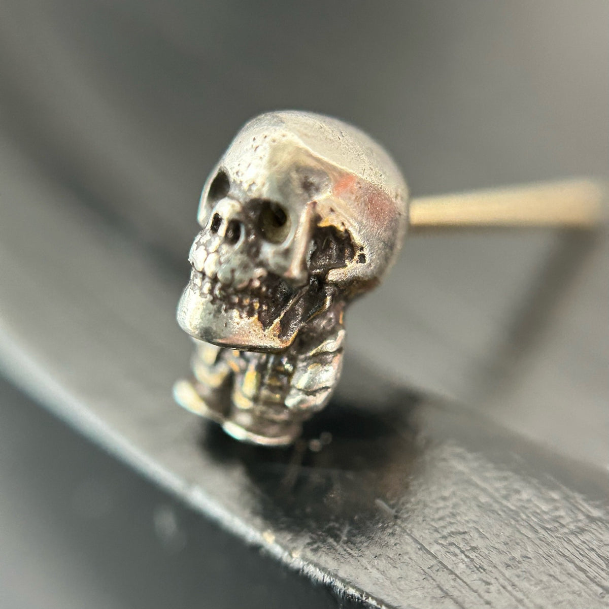 Chrome Hearts - Foti Delphino Skull Stud Earrings - Sterling silver (925). - Silver