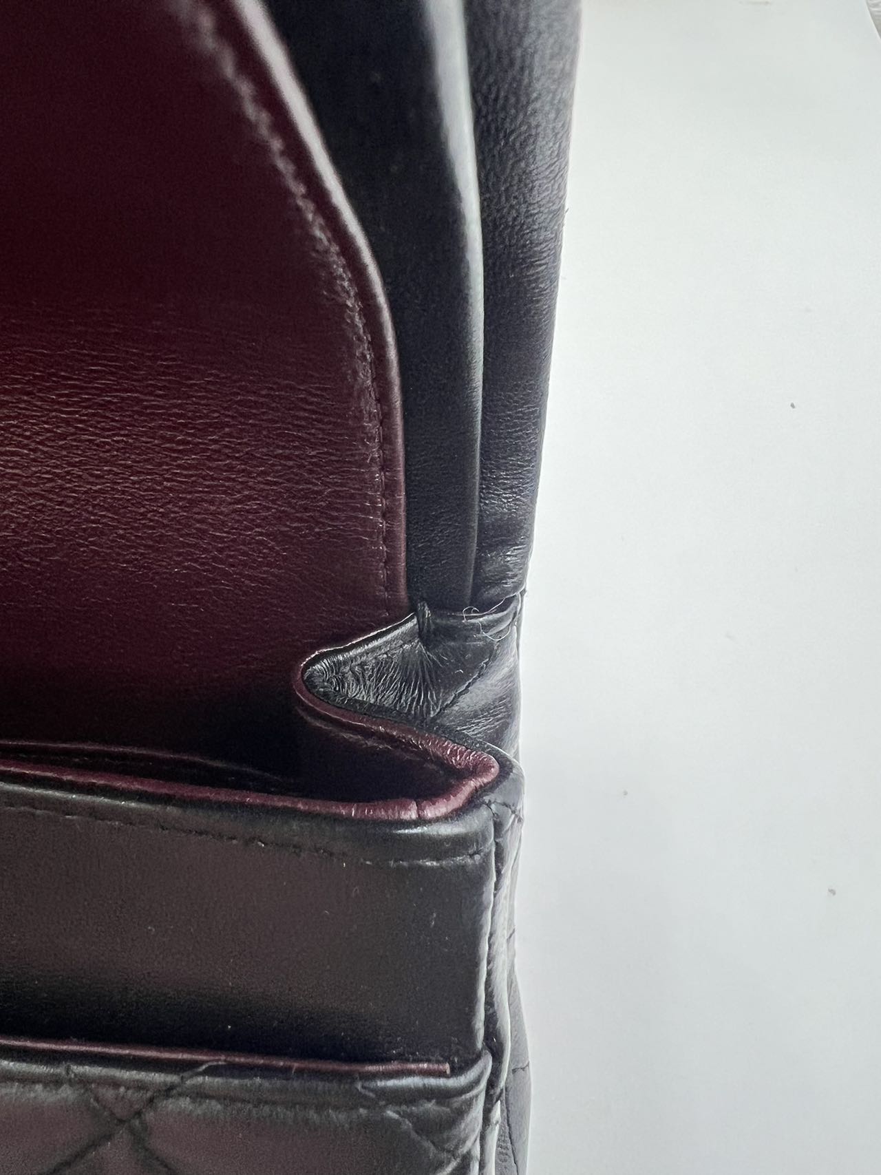 Chanel - Classic Flap - Lambskin leather - Black - (Medium)