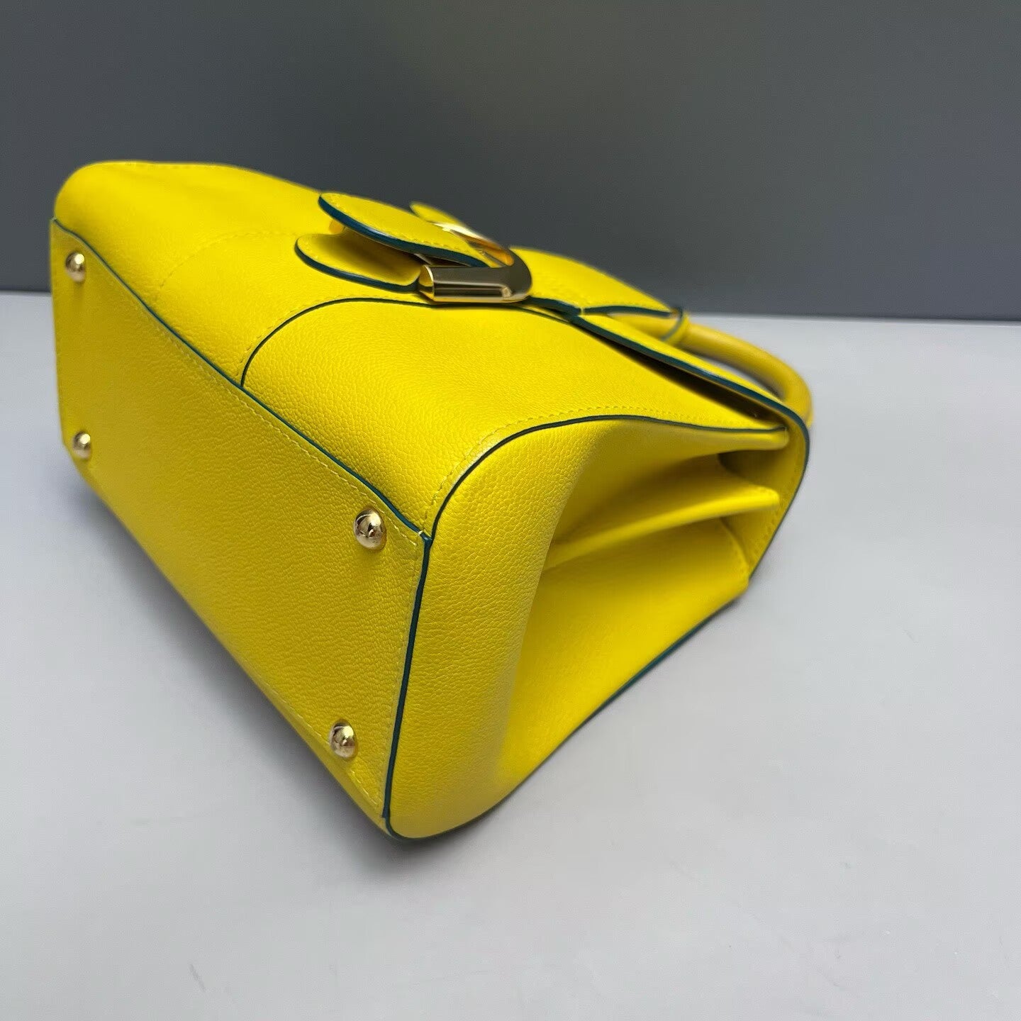 Delvaux - Brilliant Mini - Grained leather - Lemon Yellow with Gold-Tone Hardware - (mini)