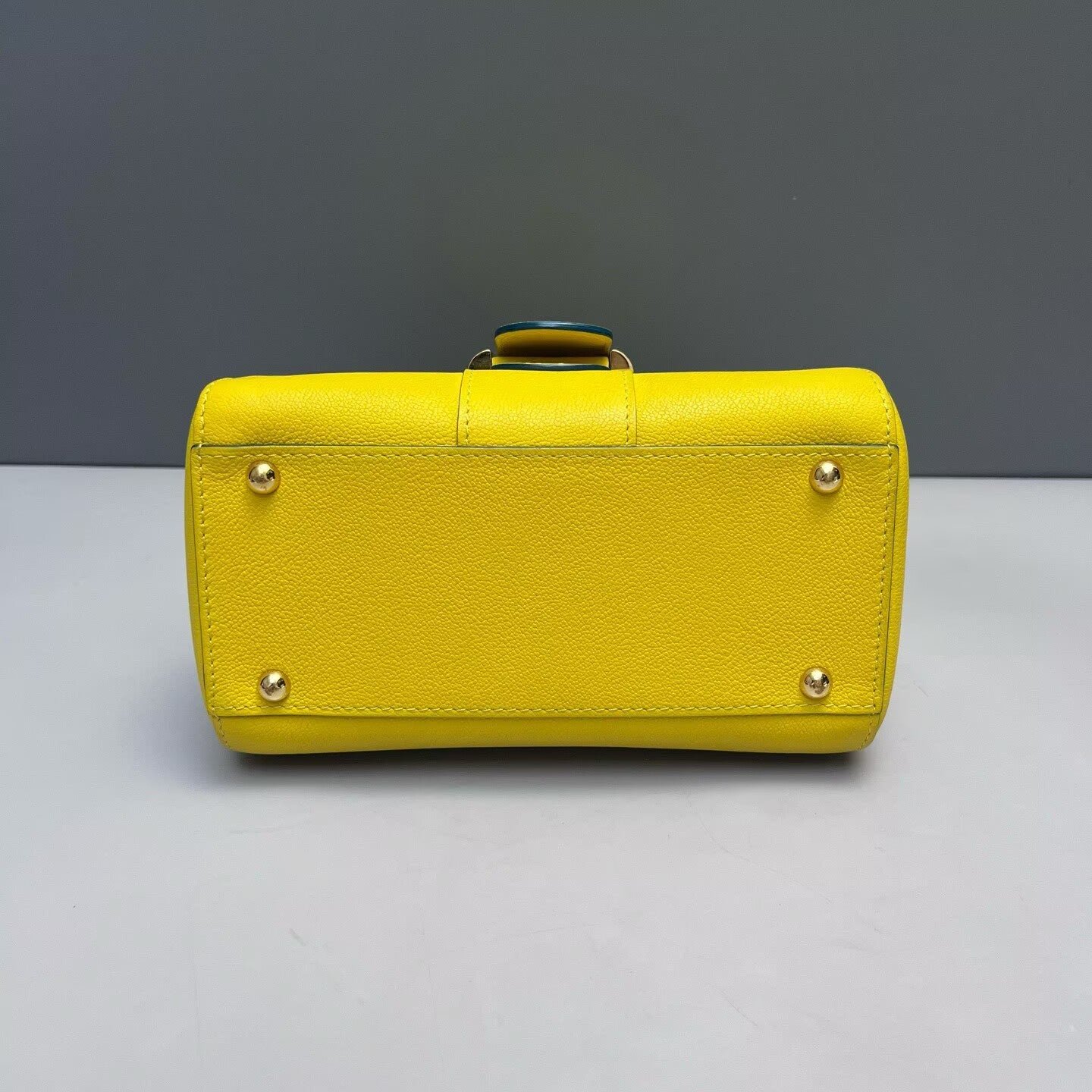 Delvaux - Brilliant Mini - Grained leather - Lemon Yellow with Gold-Tone Hardware - (mini)