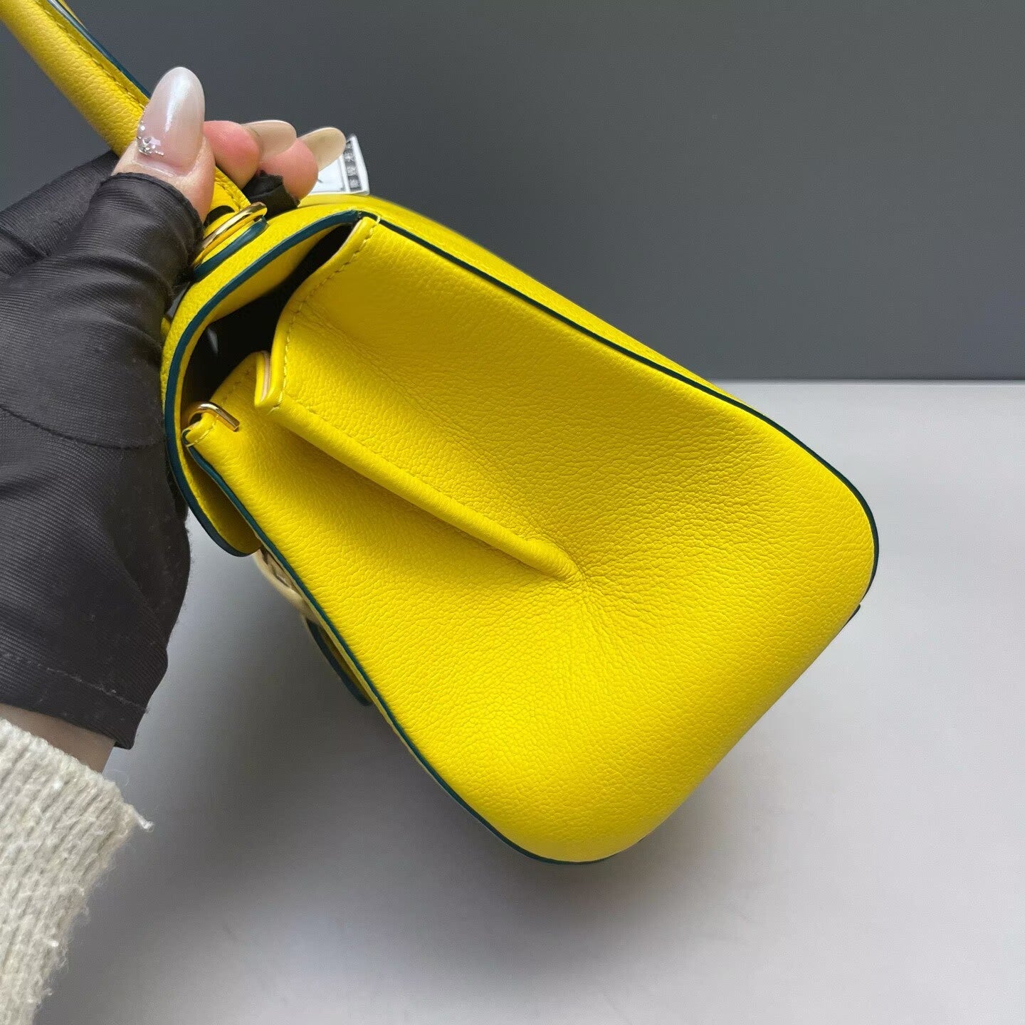 Delvaux - Brilliant Mini - Grained leather - Lemon Yellow with Gold-Tone Hardware - (mini)