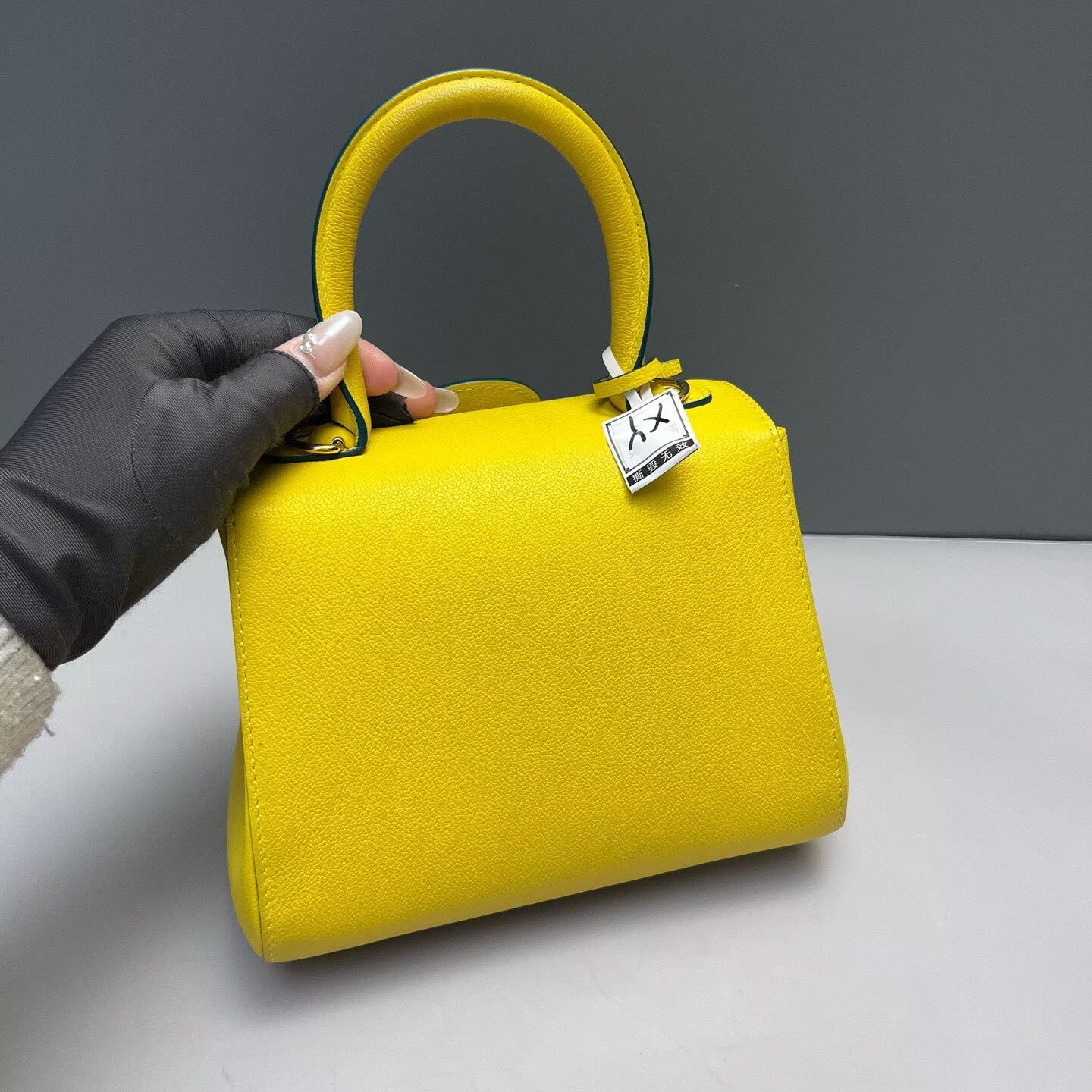 Delvaux - Brilliant Mini - Grained leather - Lemon Yellow with Gold-Tone Hardware - (mini)