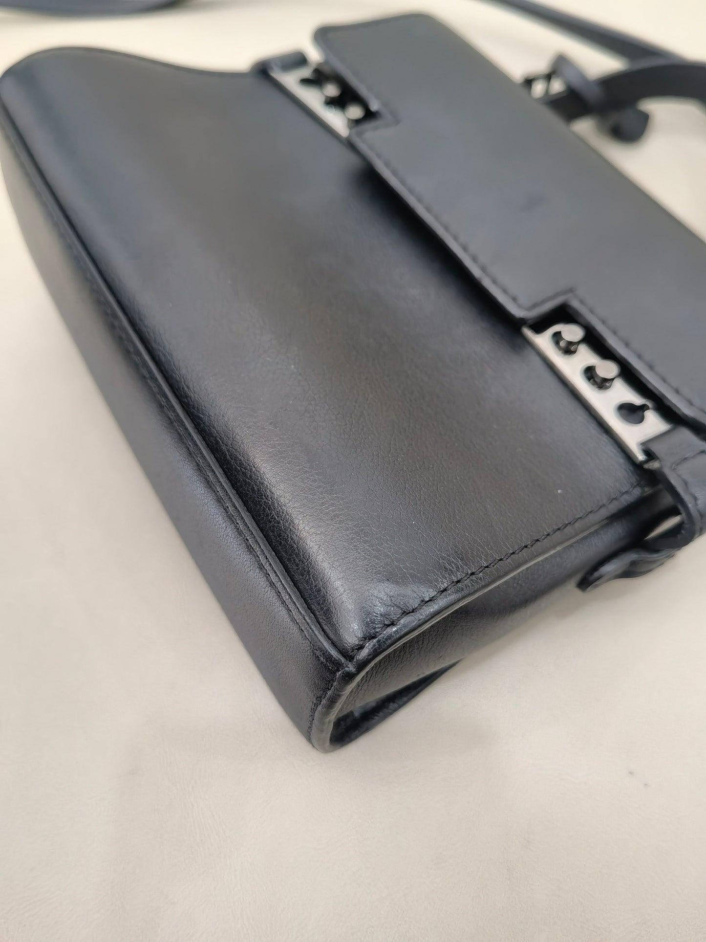Delvaux - Tempete - Leather - Black - (mini)