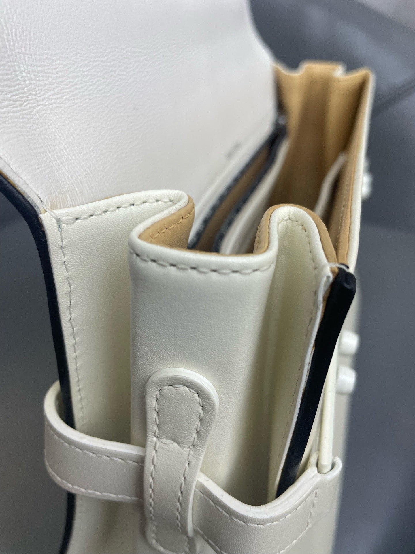 Delvaux - Tempete - Leather - White - (medium)