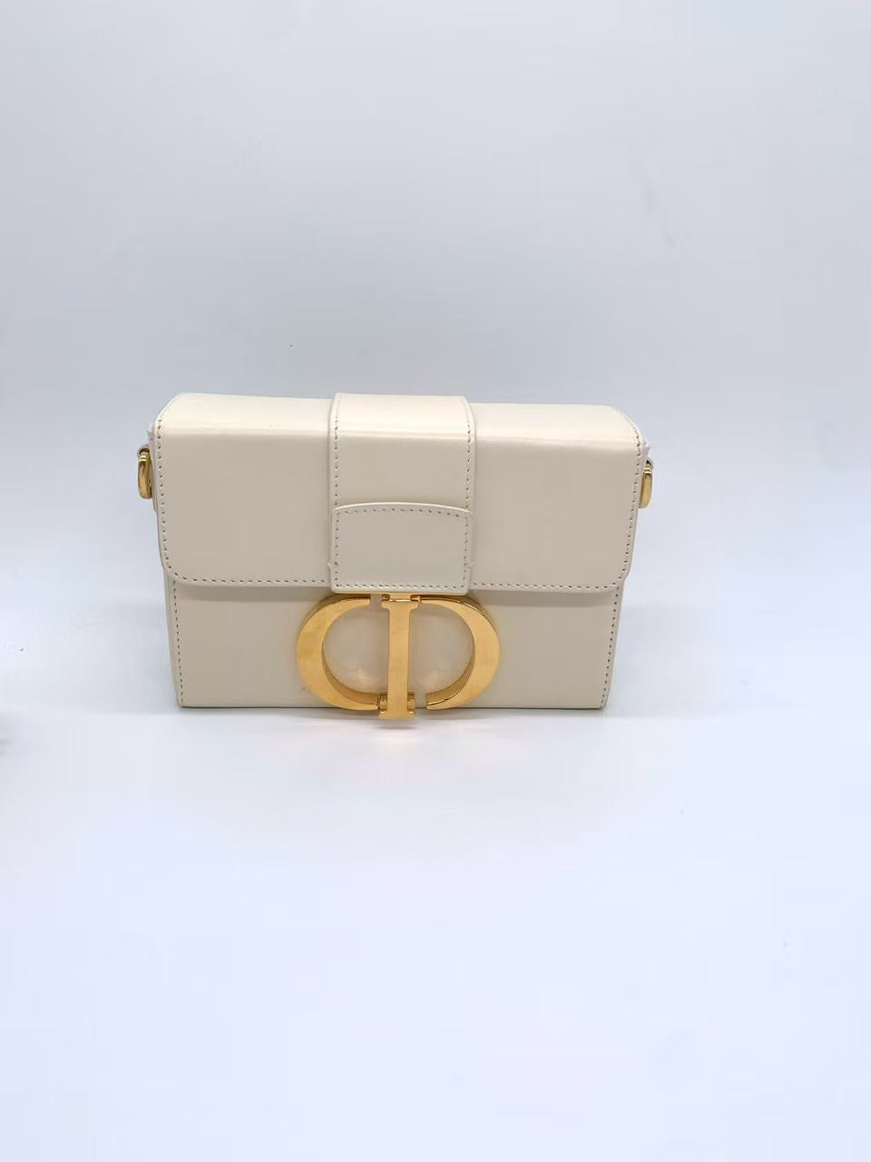 Dior - 30 Montaigne Box Bag - Smooth cowhide leather - Off-white with Gold-Tone Hardware - (Mini)