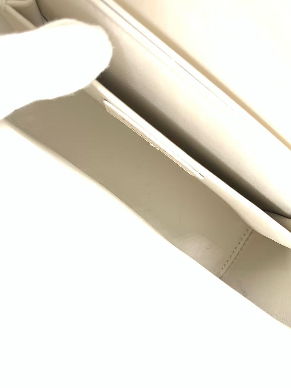 Dior - 30 Montaigne Box Bag - Smooth cowhide leather - Off-white with Gold-Tone Hardware - (Mini)