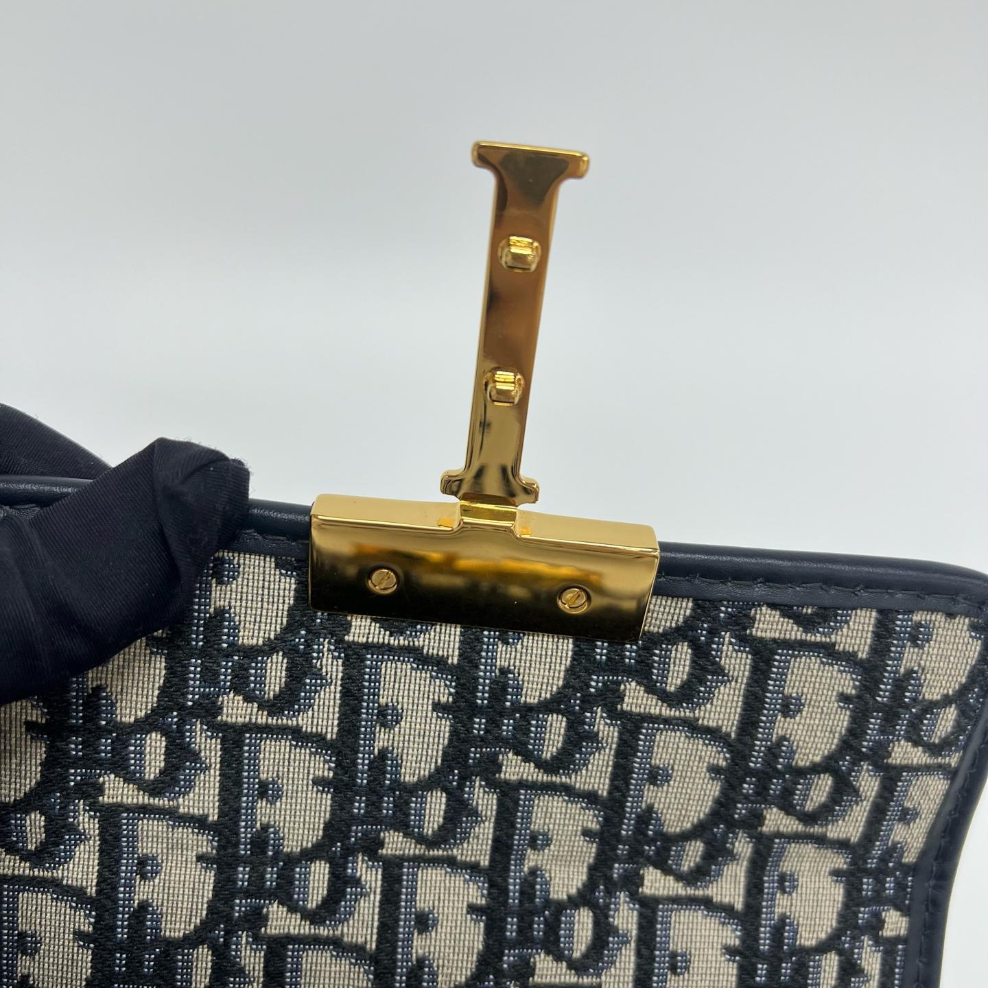 Dior - 30 Montaigne - Cloth - Multicolour - (mini)