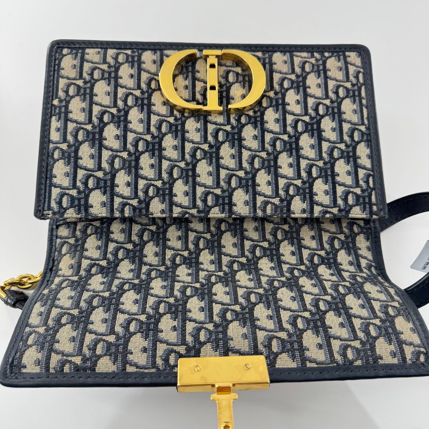 Dior - 30 Montaigne - Dior Oblique Jacquard Canvas with Calfskin Leather trim - Multicolour - (Small)