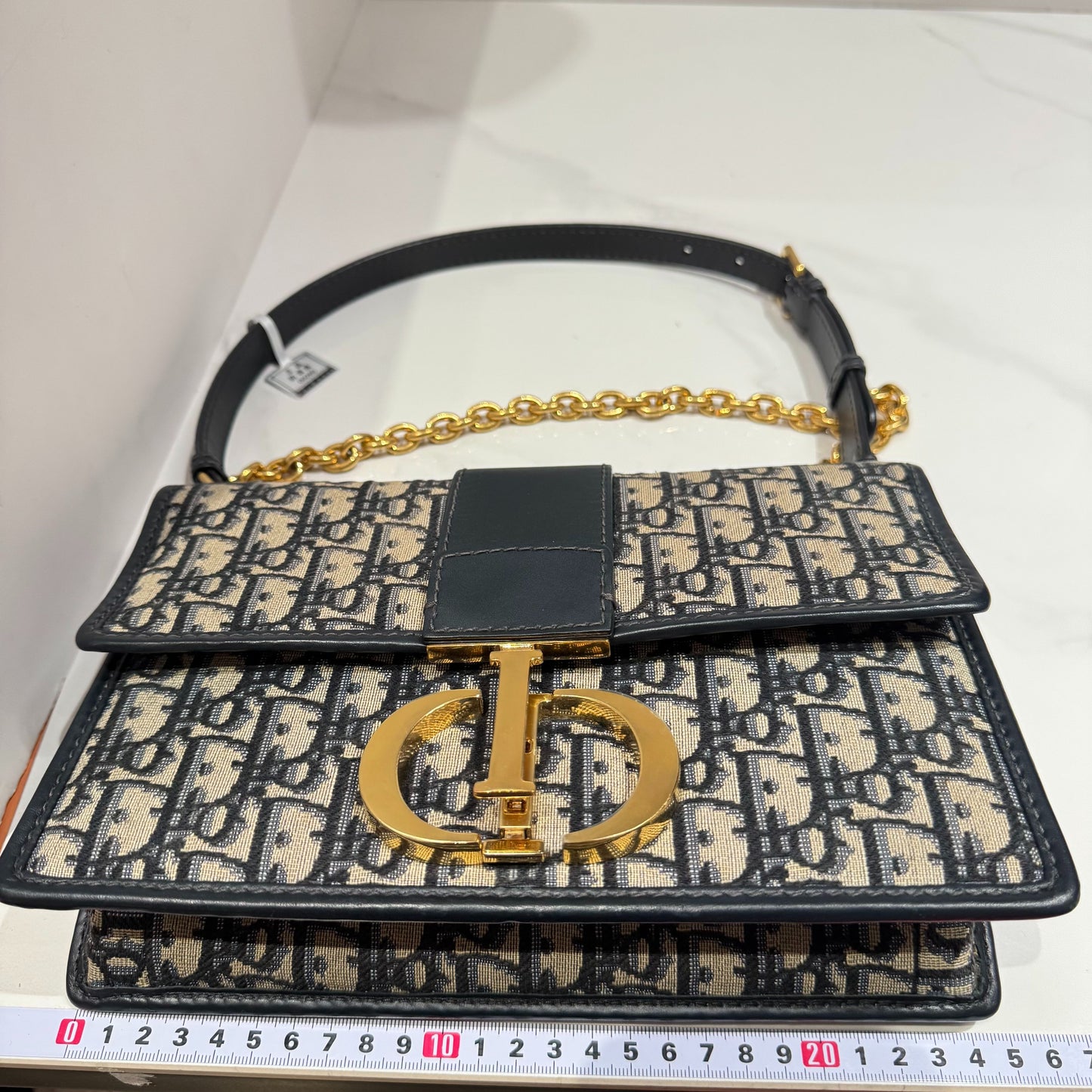 Dior - 30 Montaigne - Dior Oblique Jacquard Canvas with Calfskin Leather trim - Multicolour - (Small)