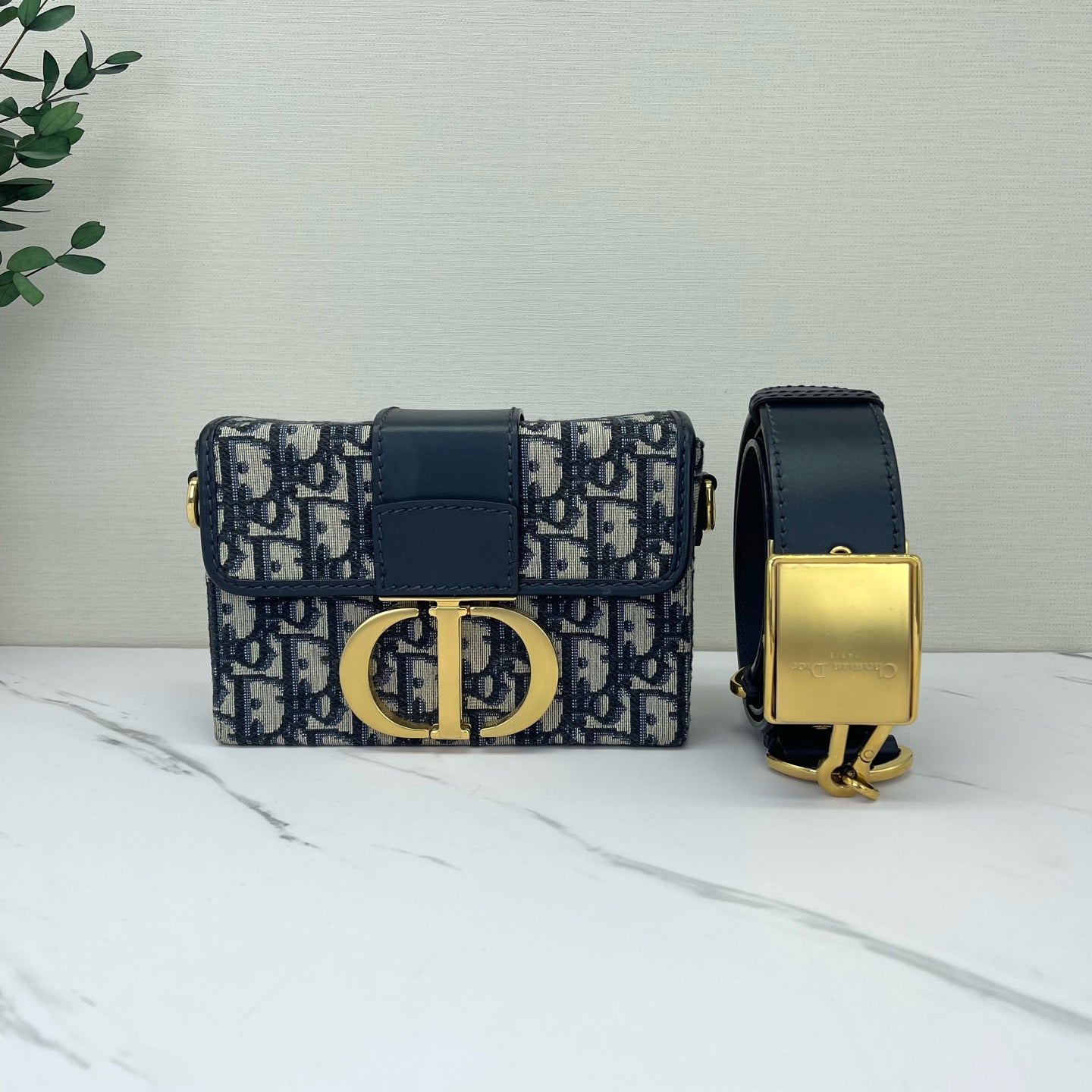 Dior - 30 Montaigne - Dior Oblique jacquard canvas with calfskin leather trim - Navy Blue and Beige - (mini)