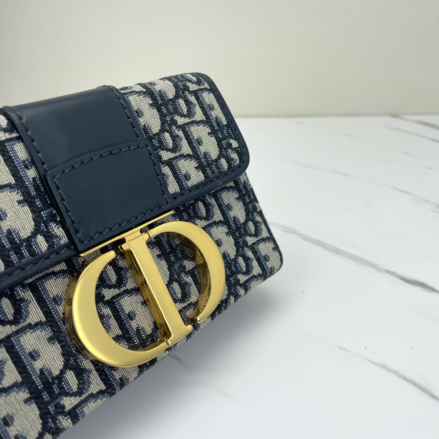 Dior - 30 Montaigne - Dior Oblique jacquard canvas with calfskin leather trim - Navy Blue and Beige - (mini)