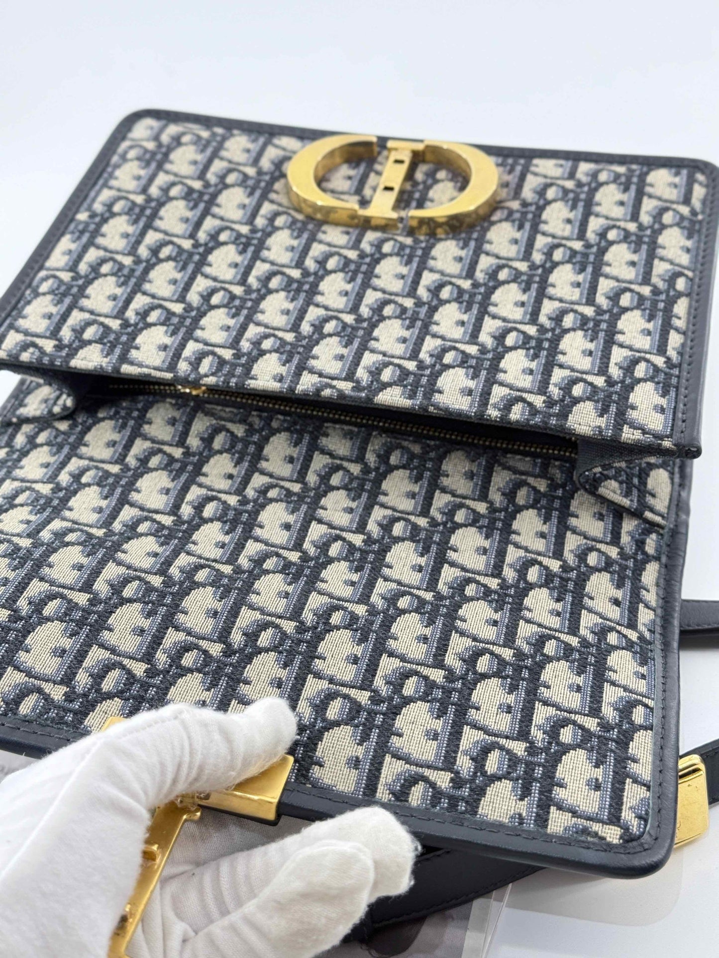 Dior - 30 Montaigne - Jacquard canvas with leather trim - Navy Blue and Beige with Black trim - (Medium)