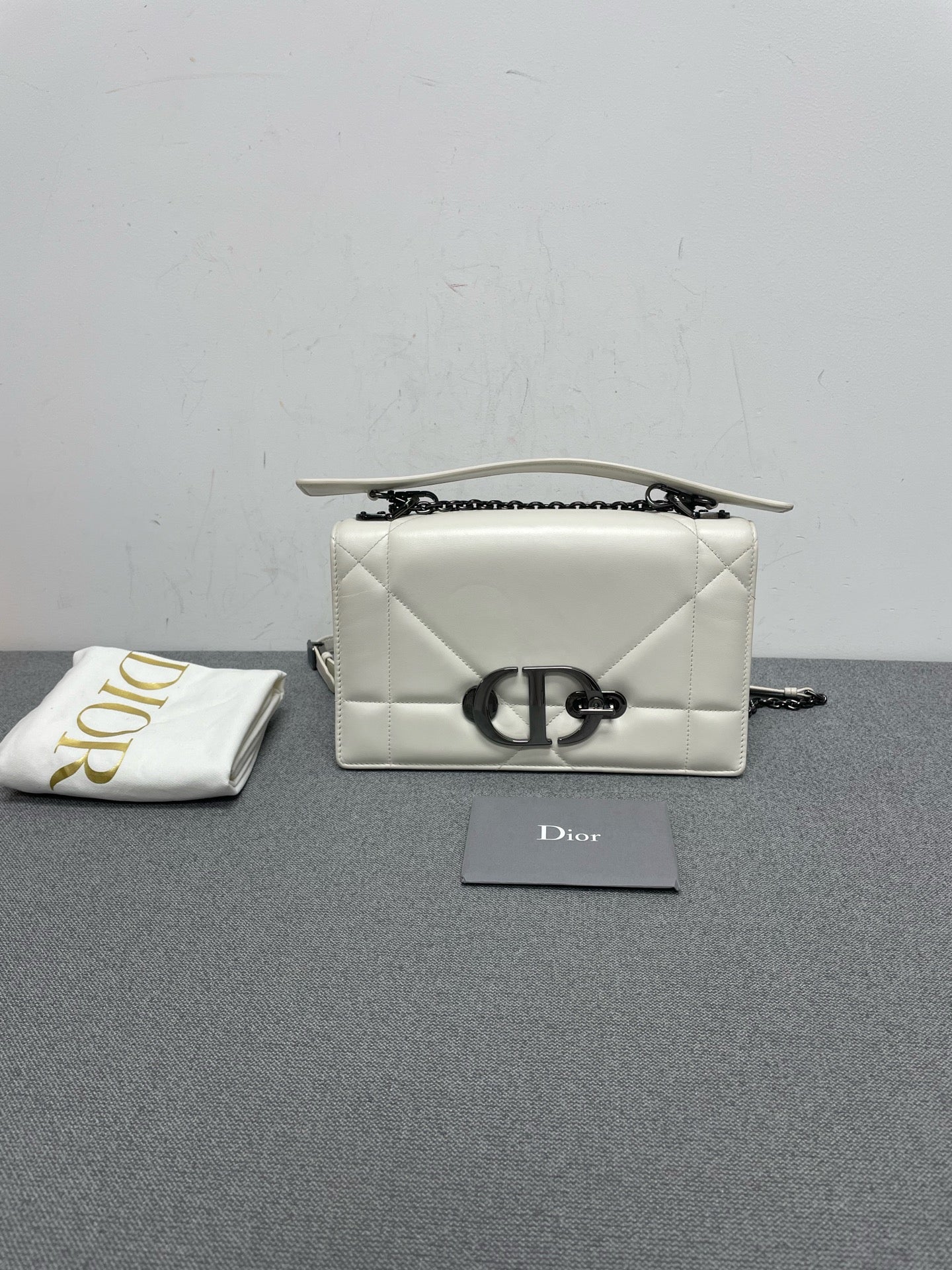 Dior - 30 Montaigne - Leather - White - (medium)