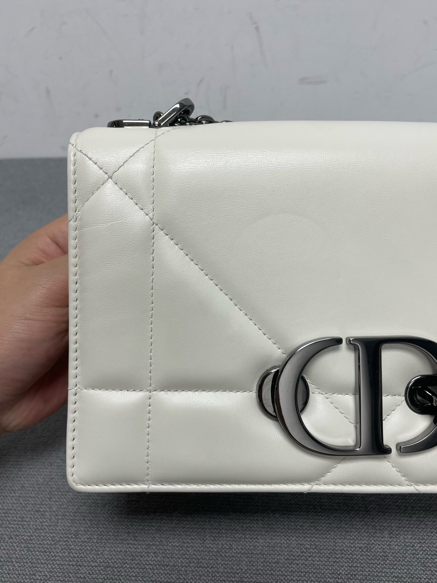 Dior - 30 Montaigne - Leather - White - (medium)