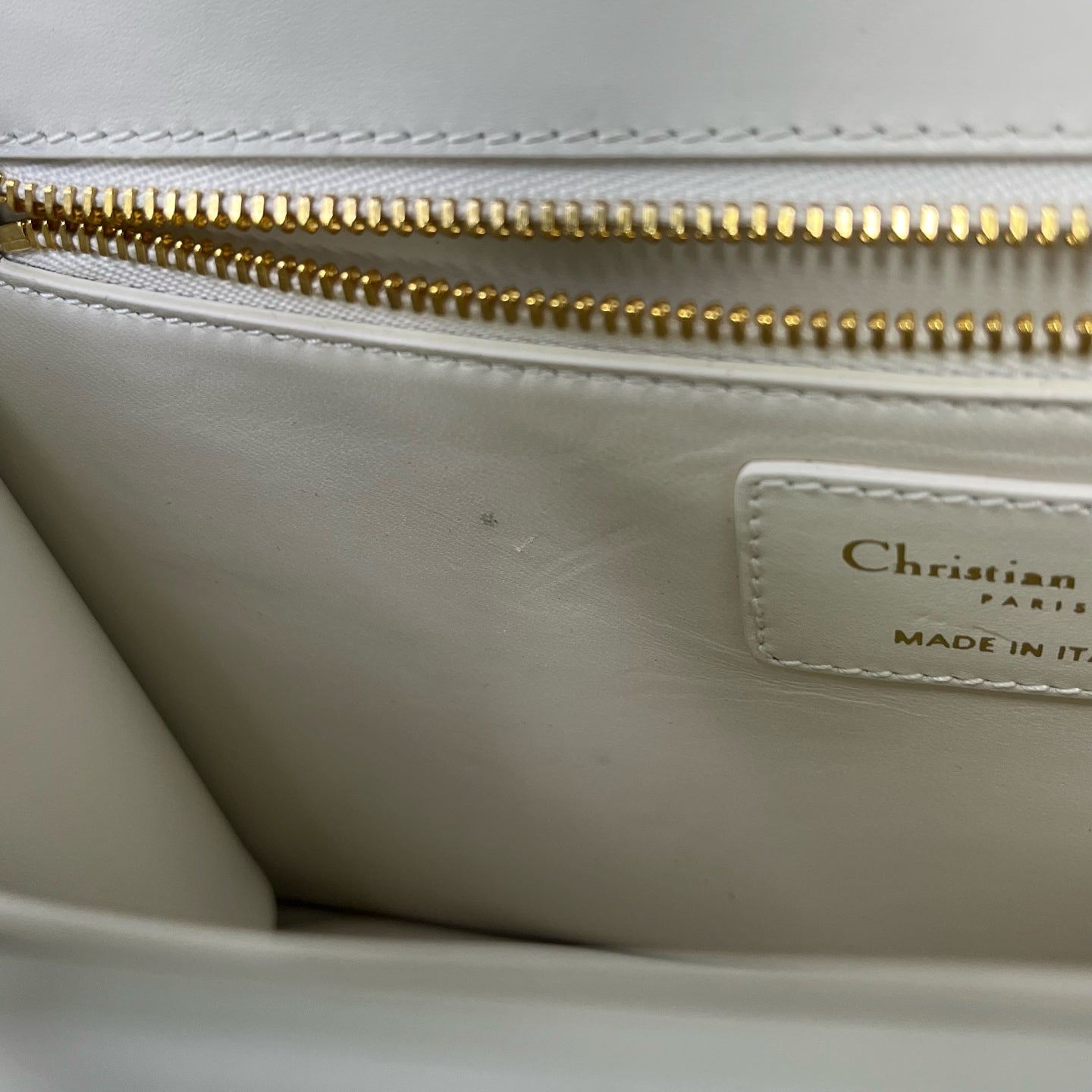 Dior - 30 Montaigne - Leather - White - (medium)