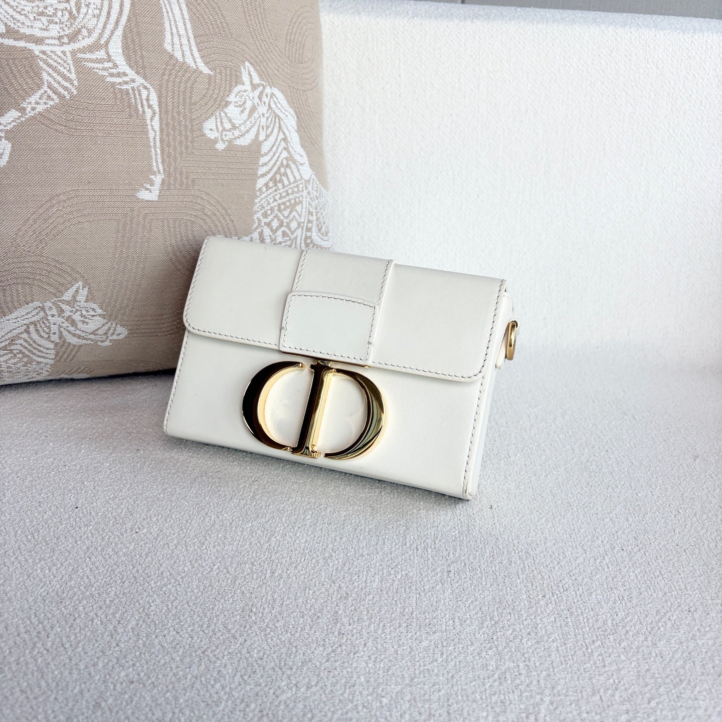 Dior - 30 Montaigne - Leather - White - (mini)