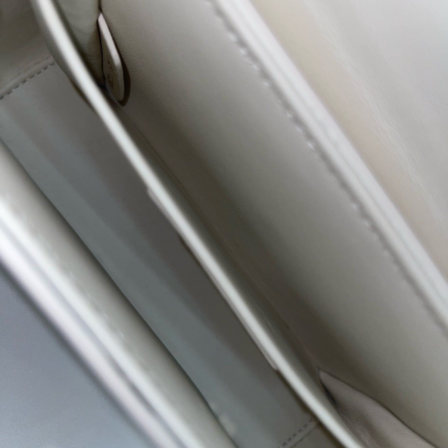 Dior - 30 Montaigne - Leather - White - (mini)