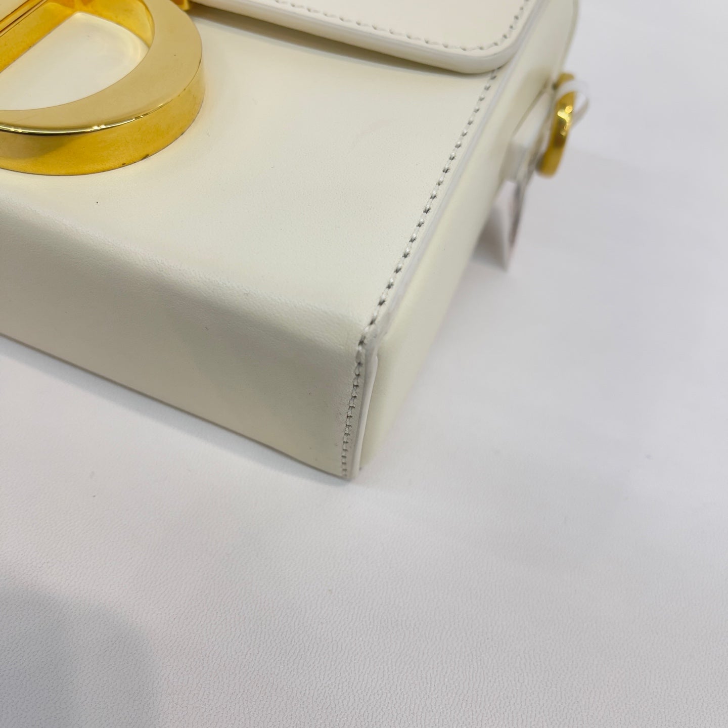 Dior - 30 Montaigne - Leather - White - (mini)