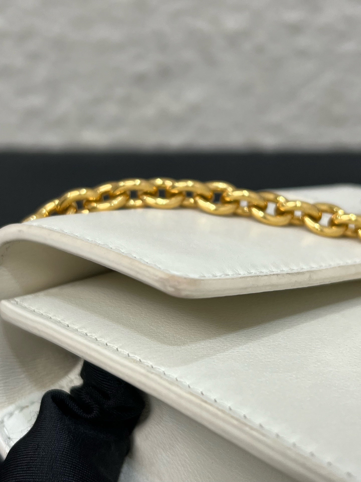 Dior - 30 Montaigne - Leather - White - (small)