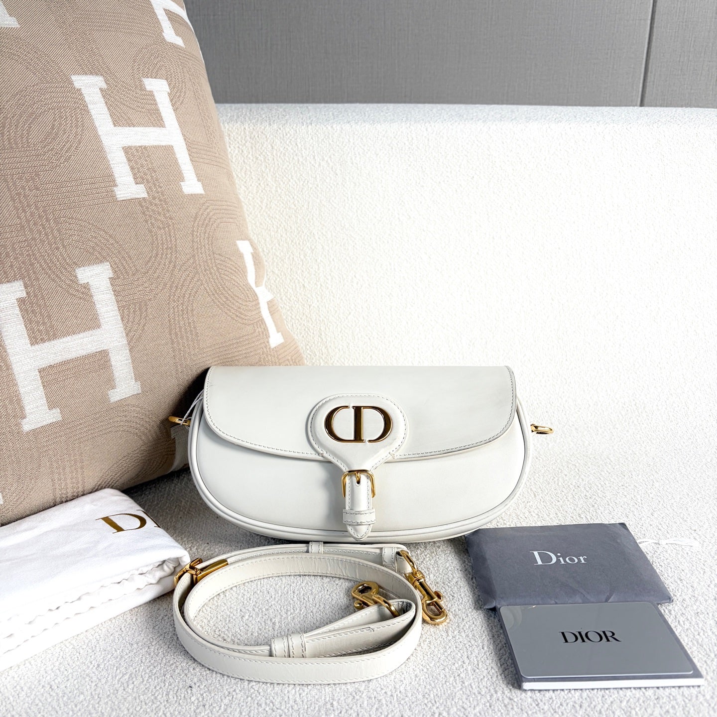Dior - Bobby - Calfskin leather - Beige with Gold-Tone Hardware - (small)