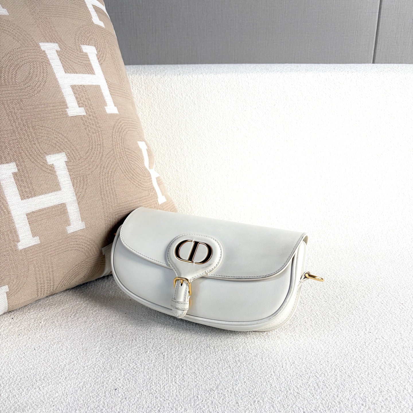 Dior - Bobby - Calfskin leather - Beige with Gold-Tone Hardware - (small)