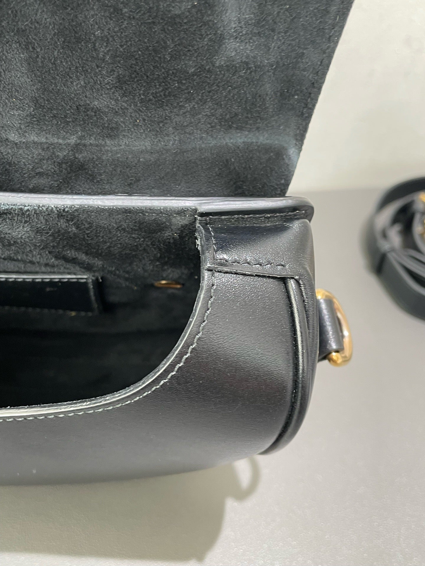 Dior - Bobby - Leather - Black - (Medium)