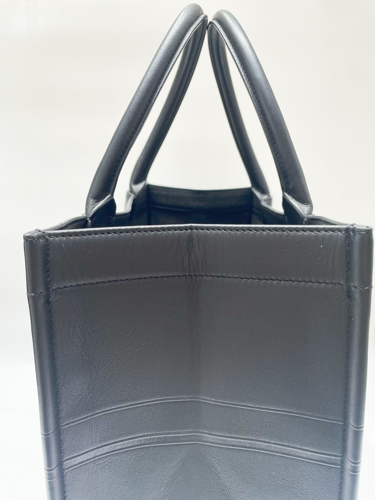 Dior - Book Tote - Calfskin - Black - (medium)