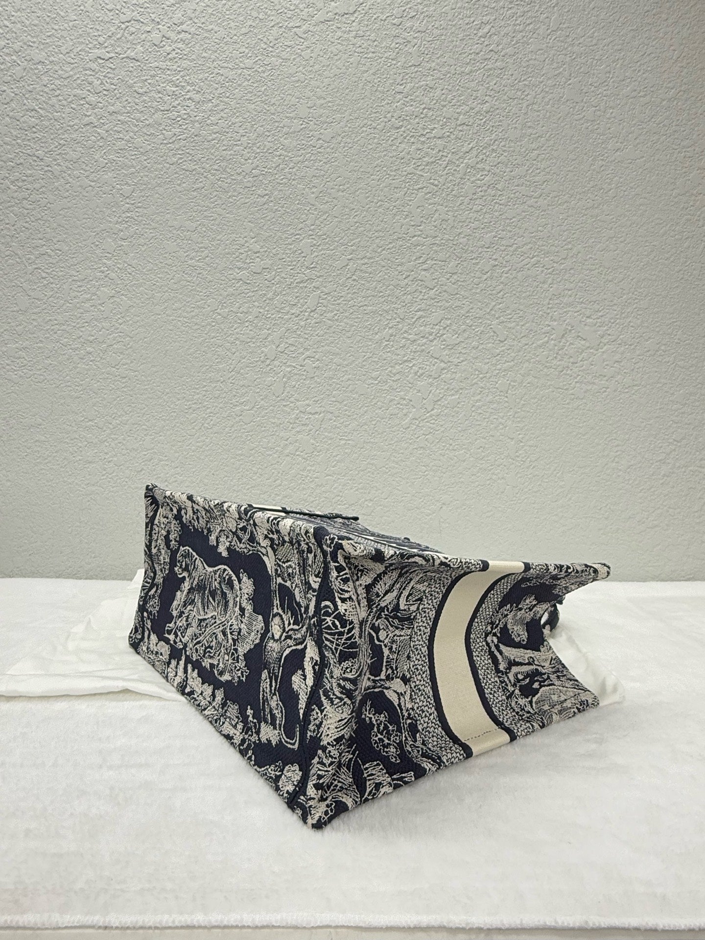 Dior - Book Tote - Cloth - Navy - (Medium)