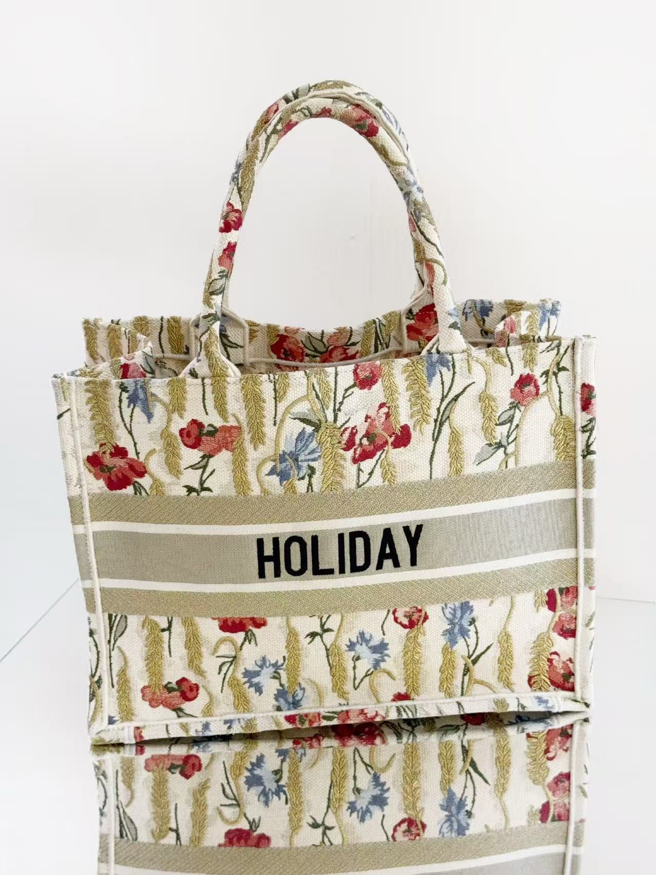 Dior - Book Tote - Embroidered canvas - Multicolour - (Medium)