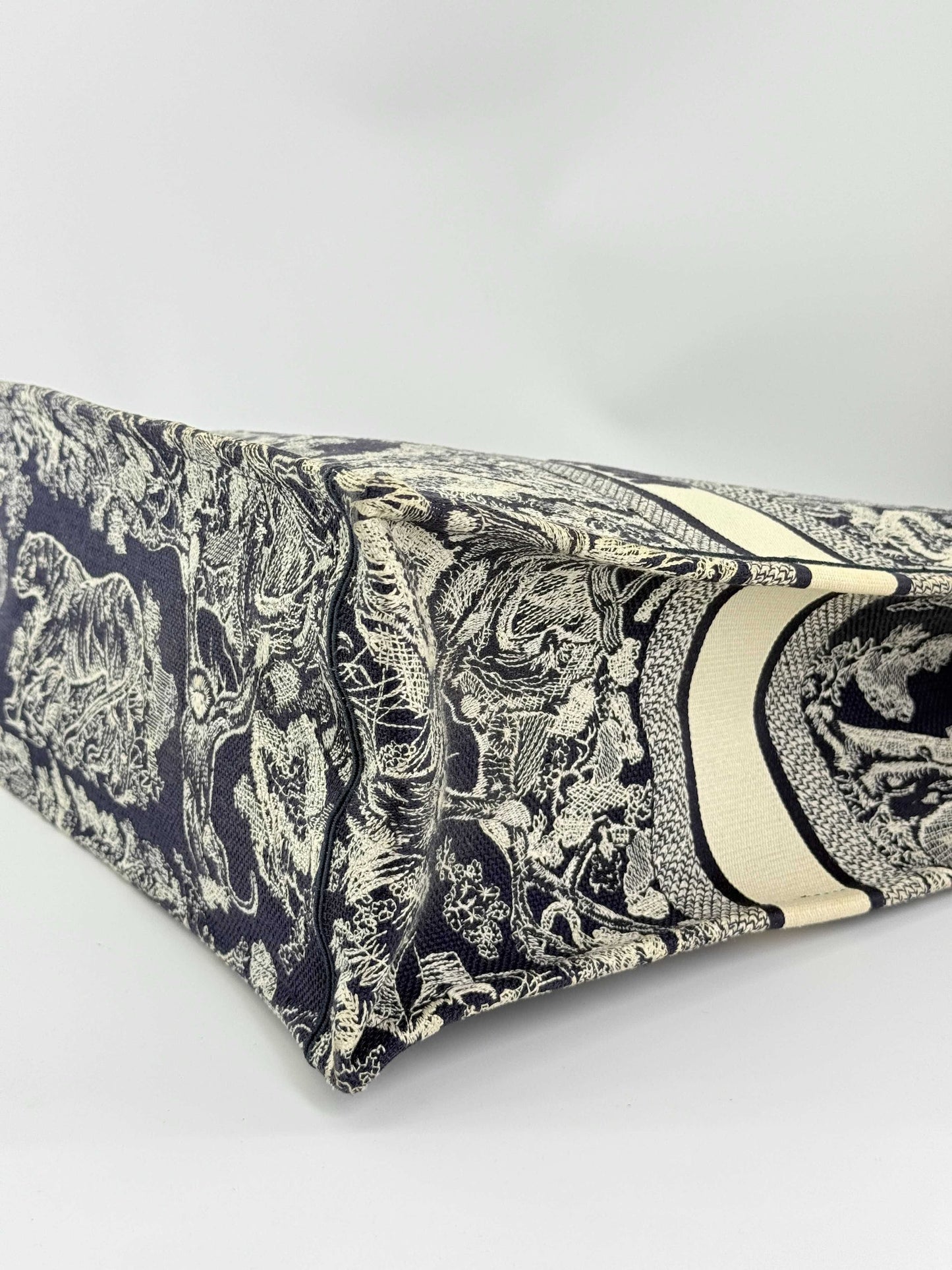 Dior - Book Tote - Embroidered canvas - Navy - (Large)