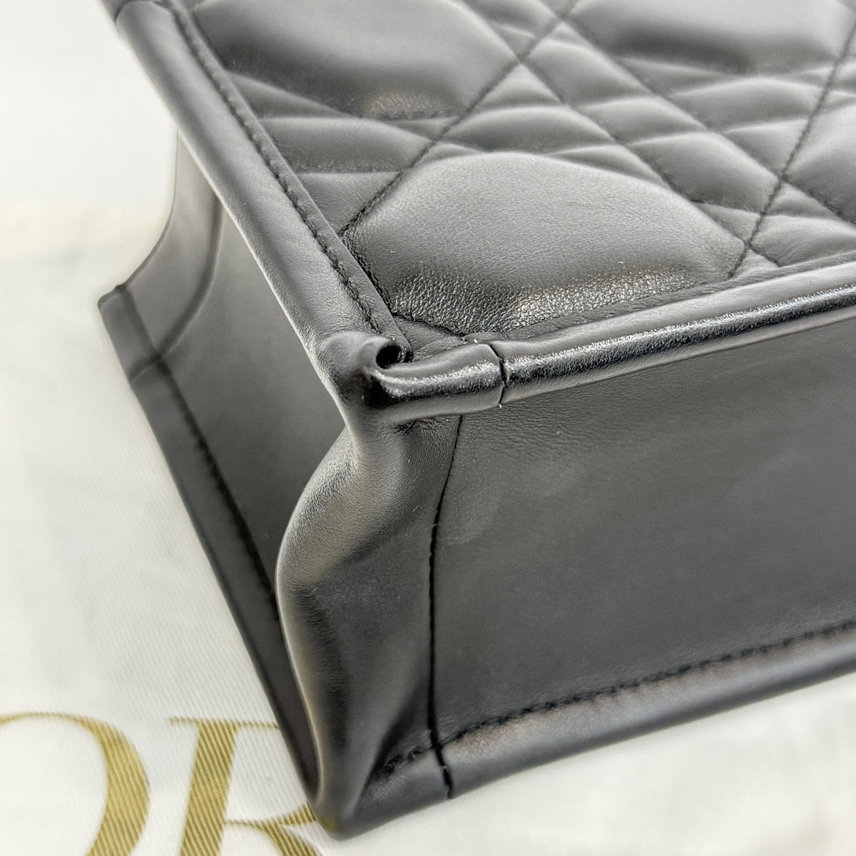 Dior - Book Tote - Leather - Black - (mini)